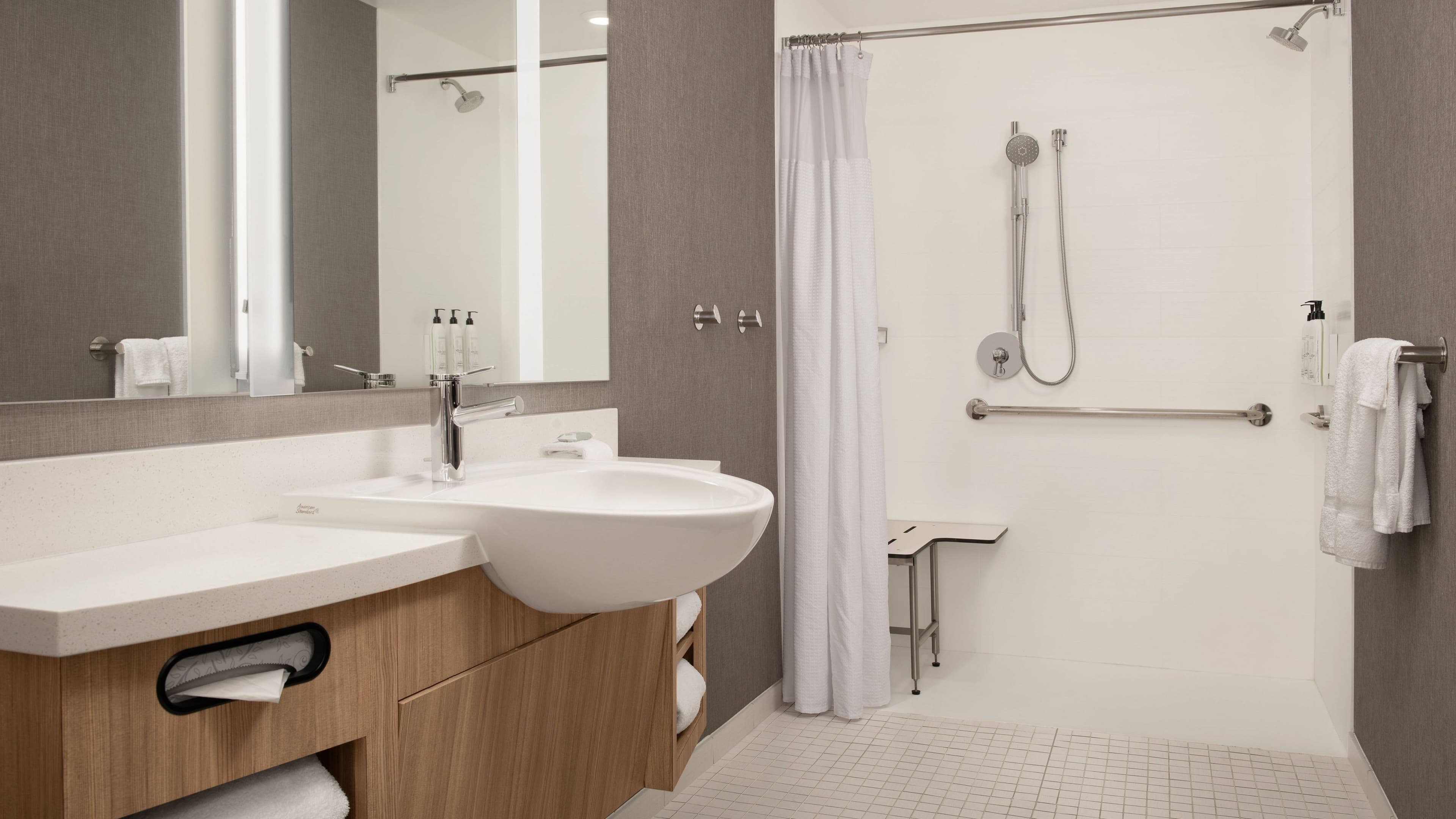 Studio Suite - Image 17