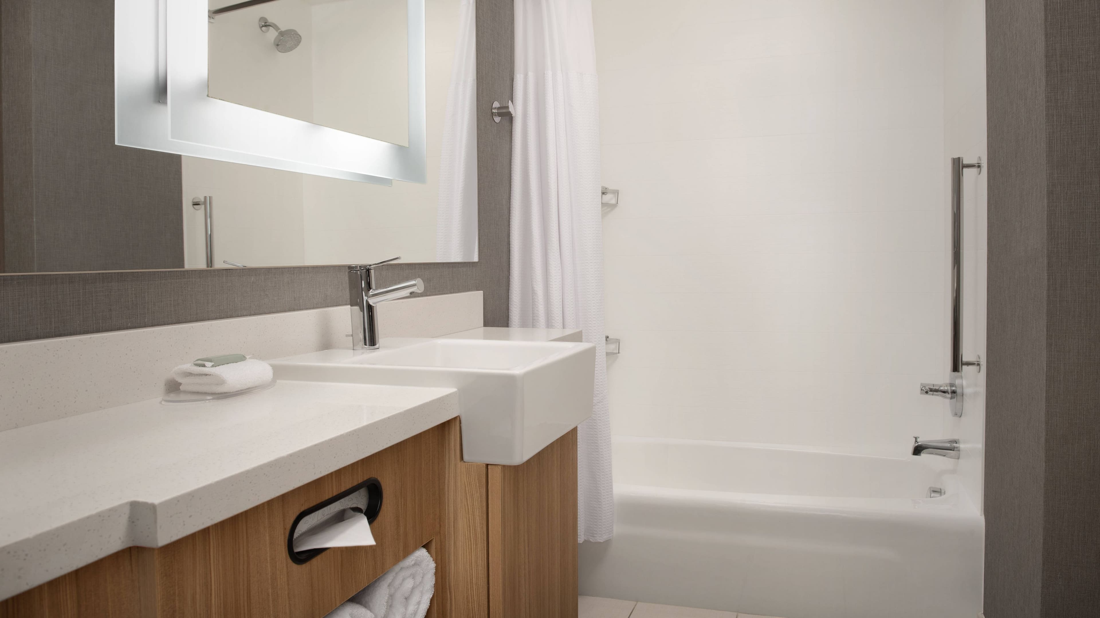 Studio Suite - Image 16