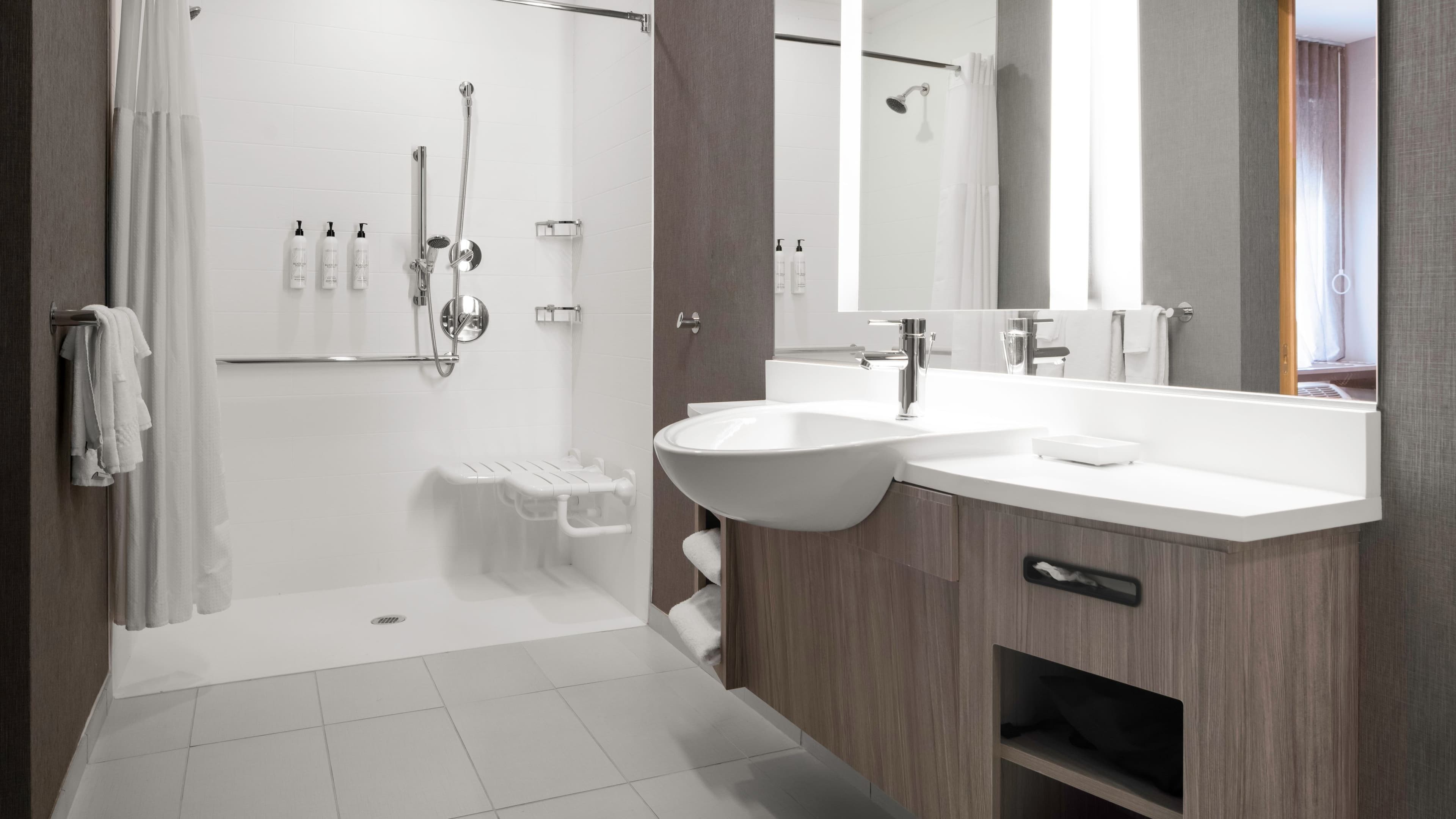 Suite - Image 4