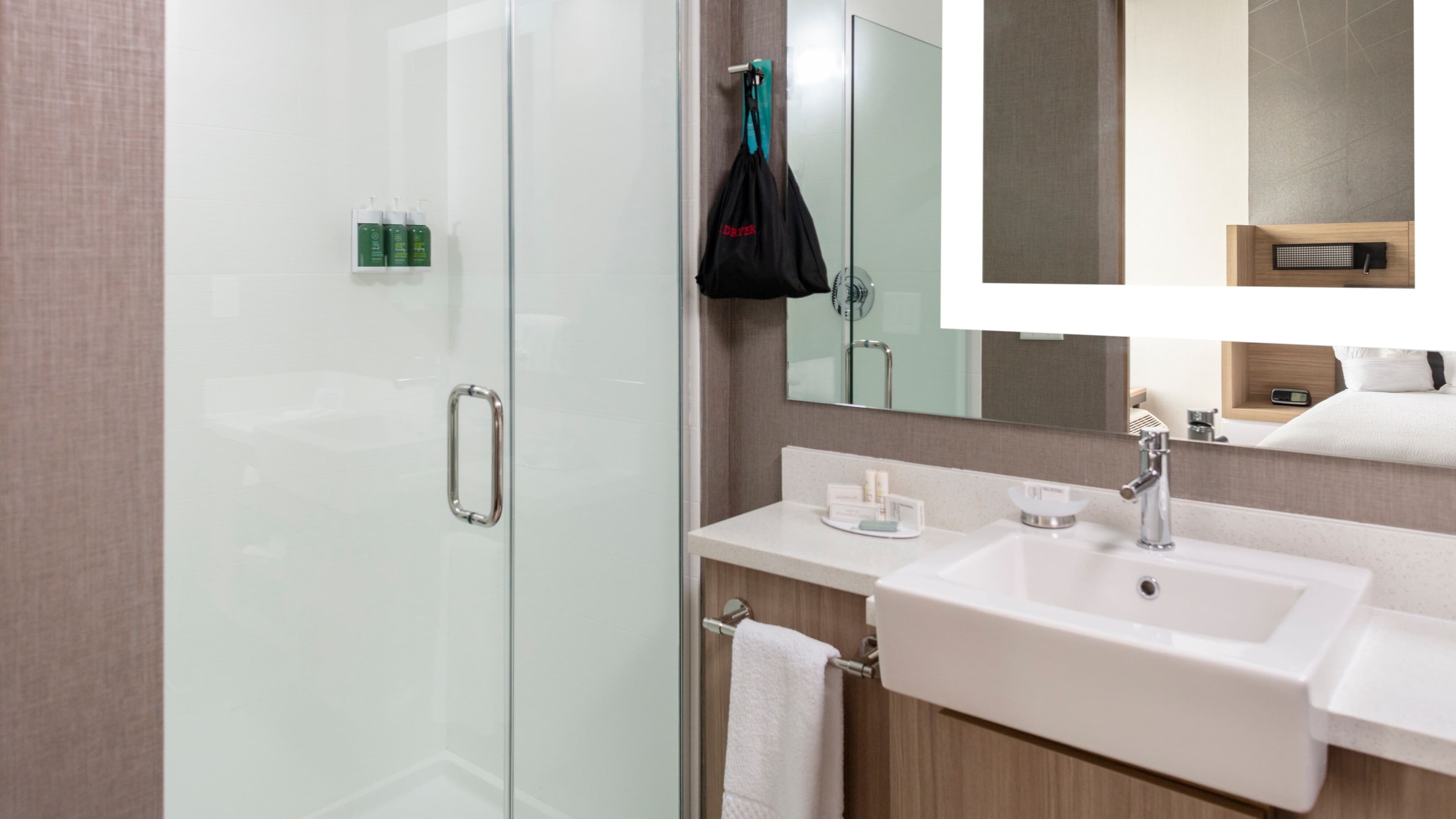 Suite - Image 2