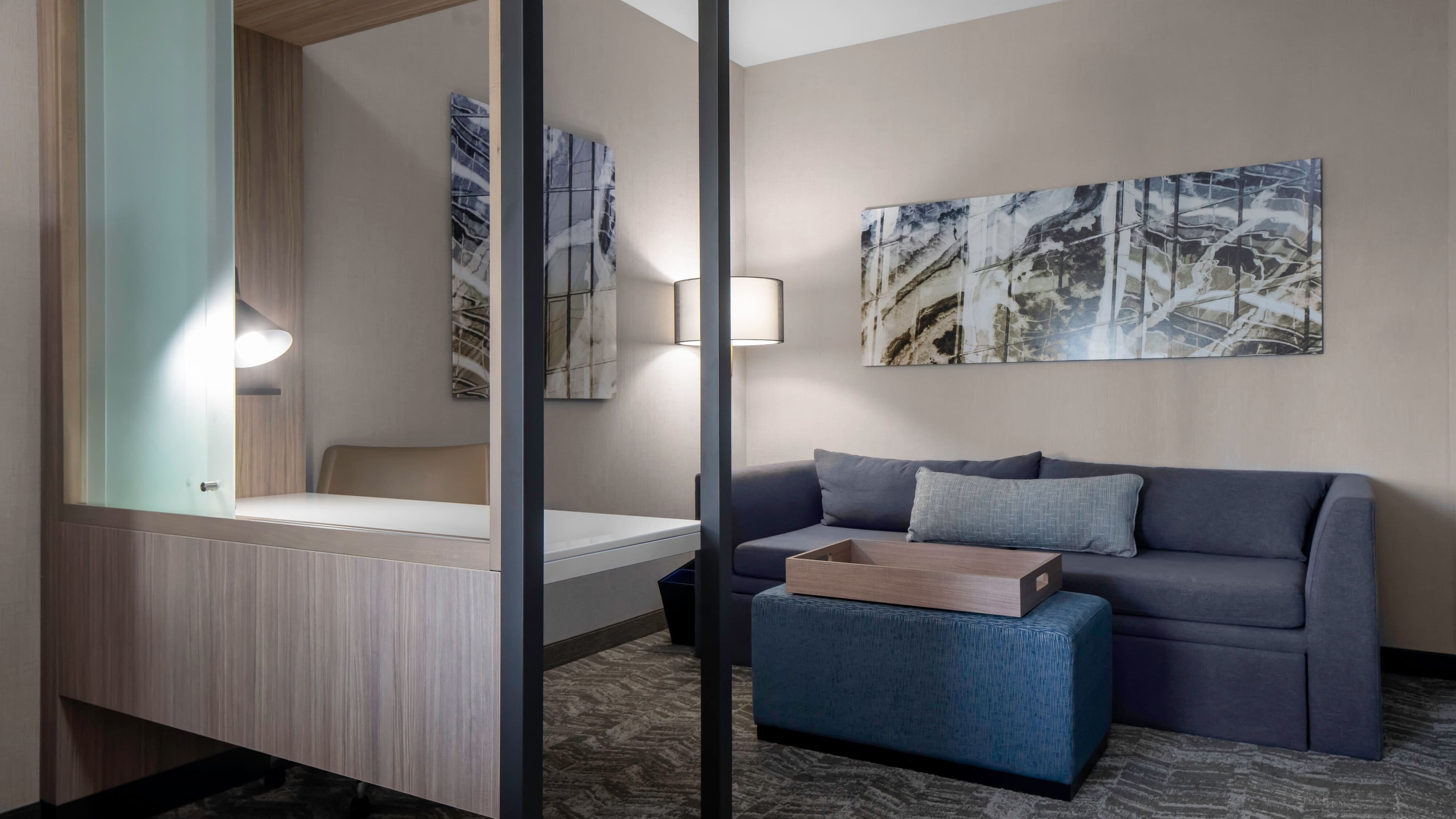 Suite - Image 1