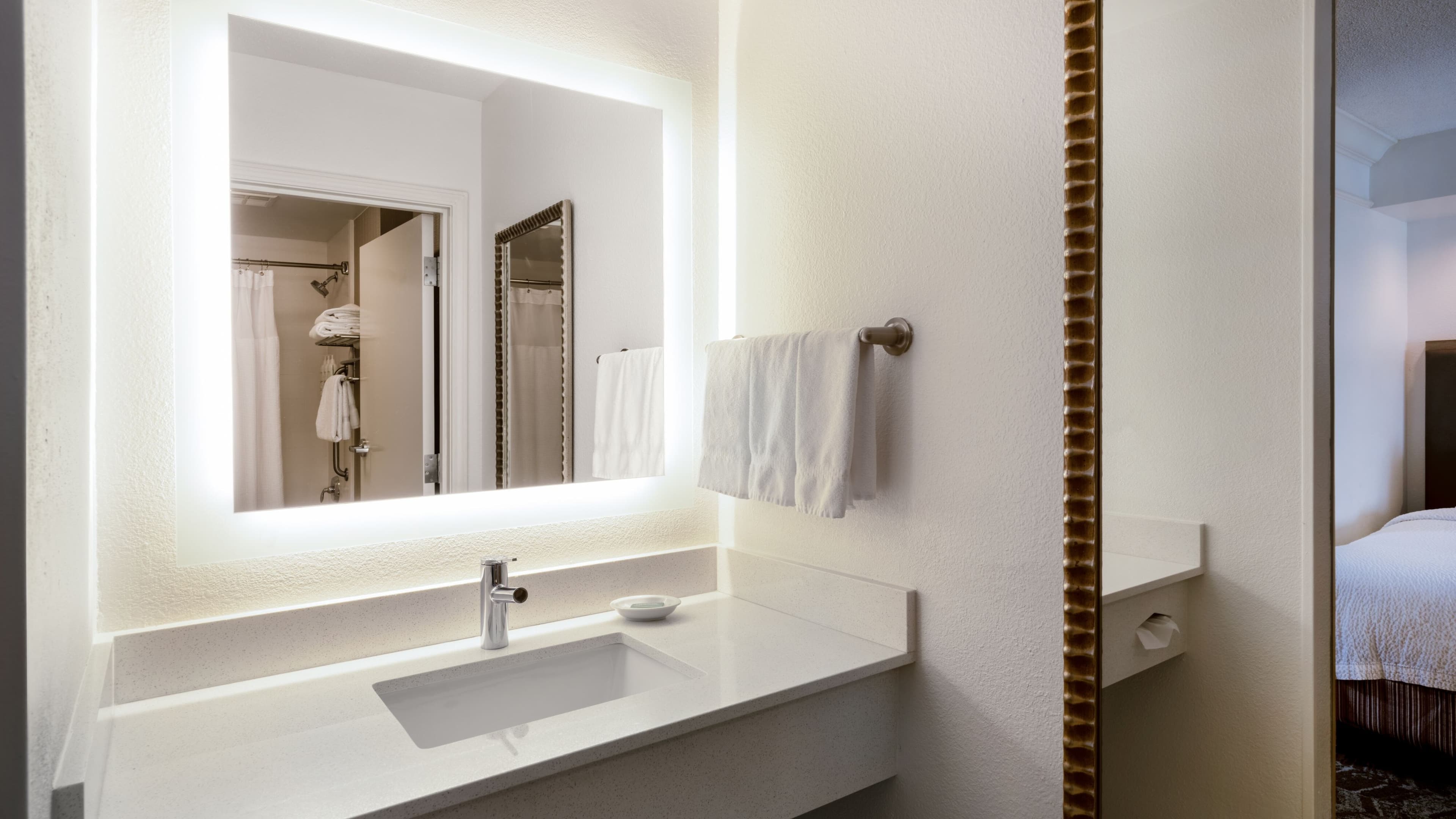 King Suite - Image 4