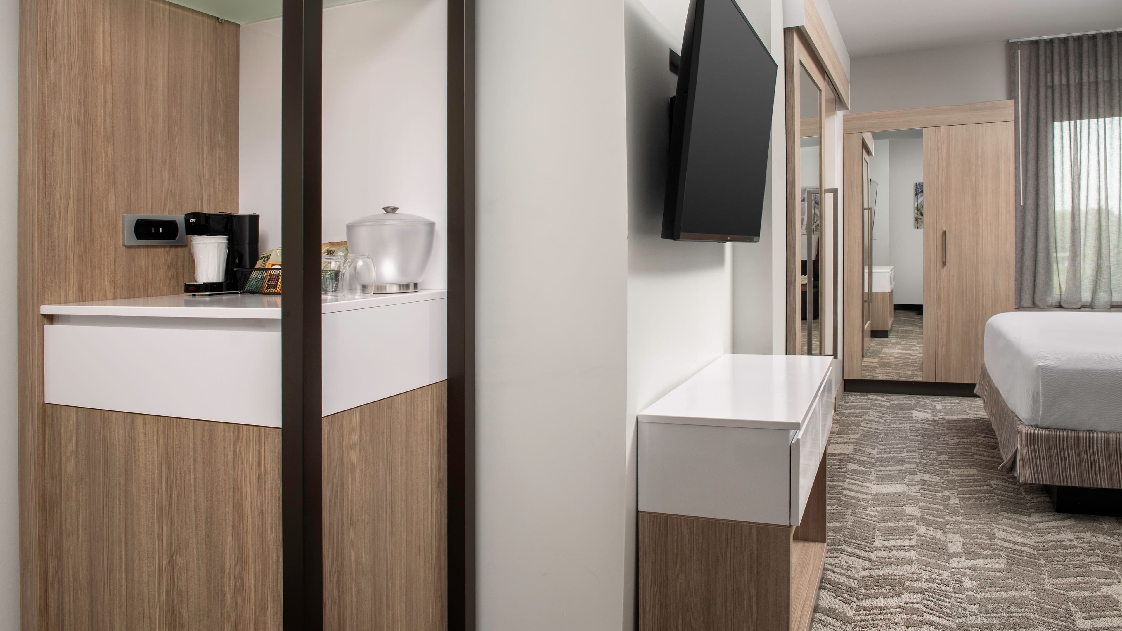 SpringHill Suites Cincinnati Mason - Image 5