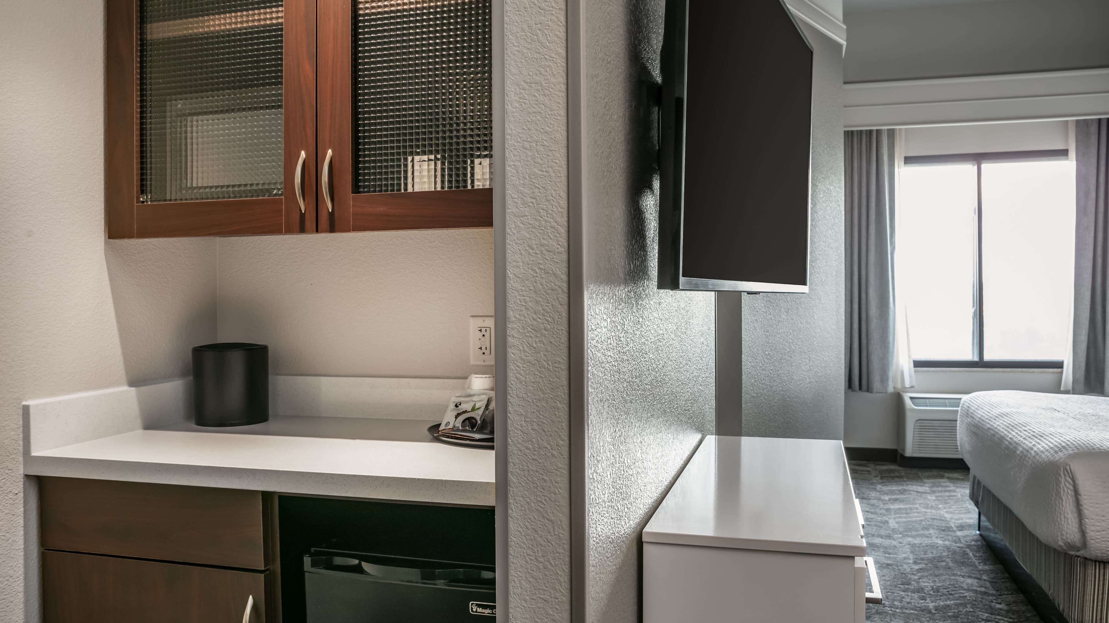 Larger Studio - Image 3