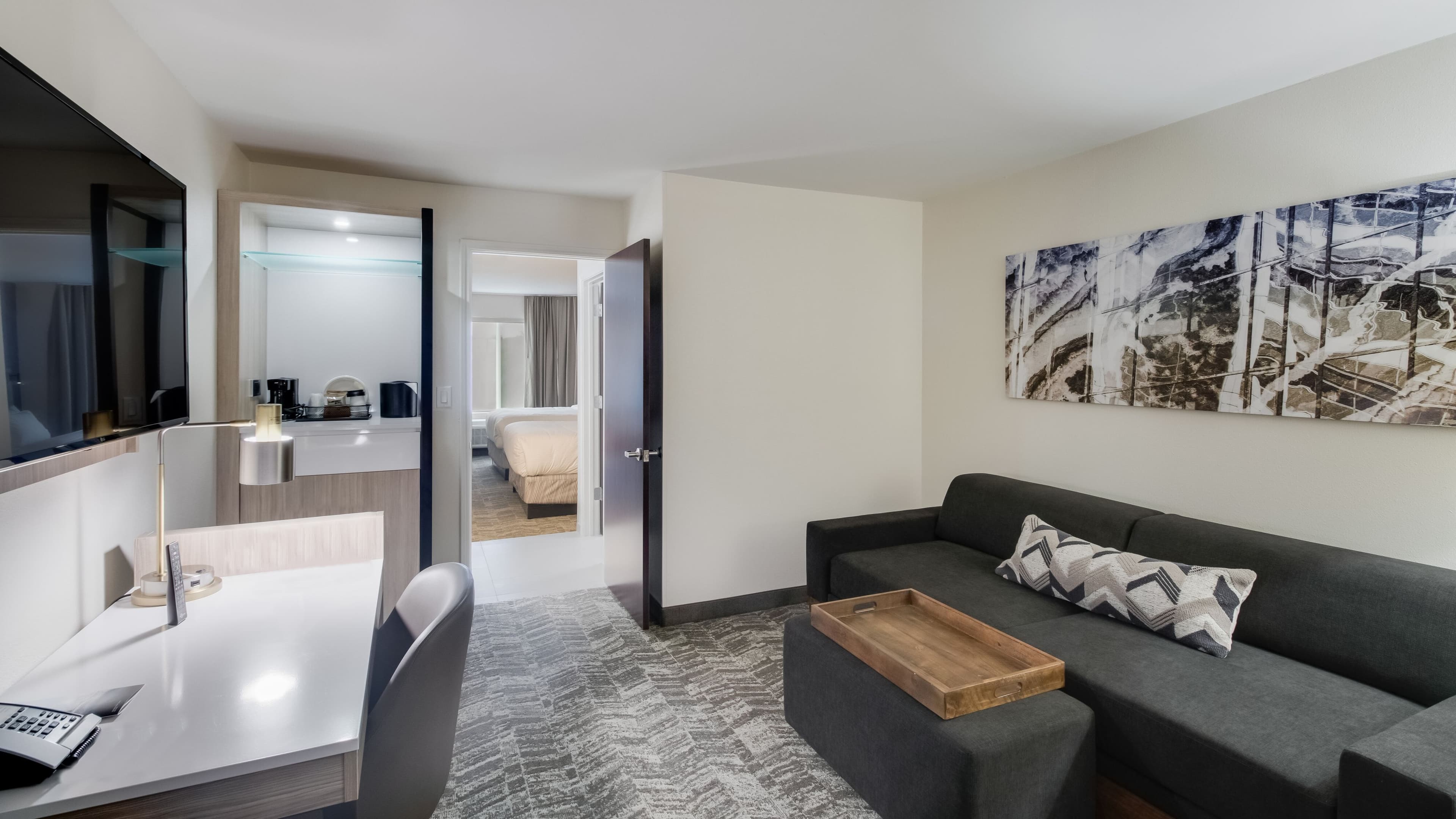 Suite - Image 3