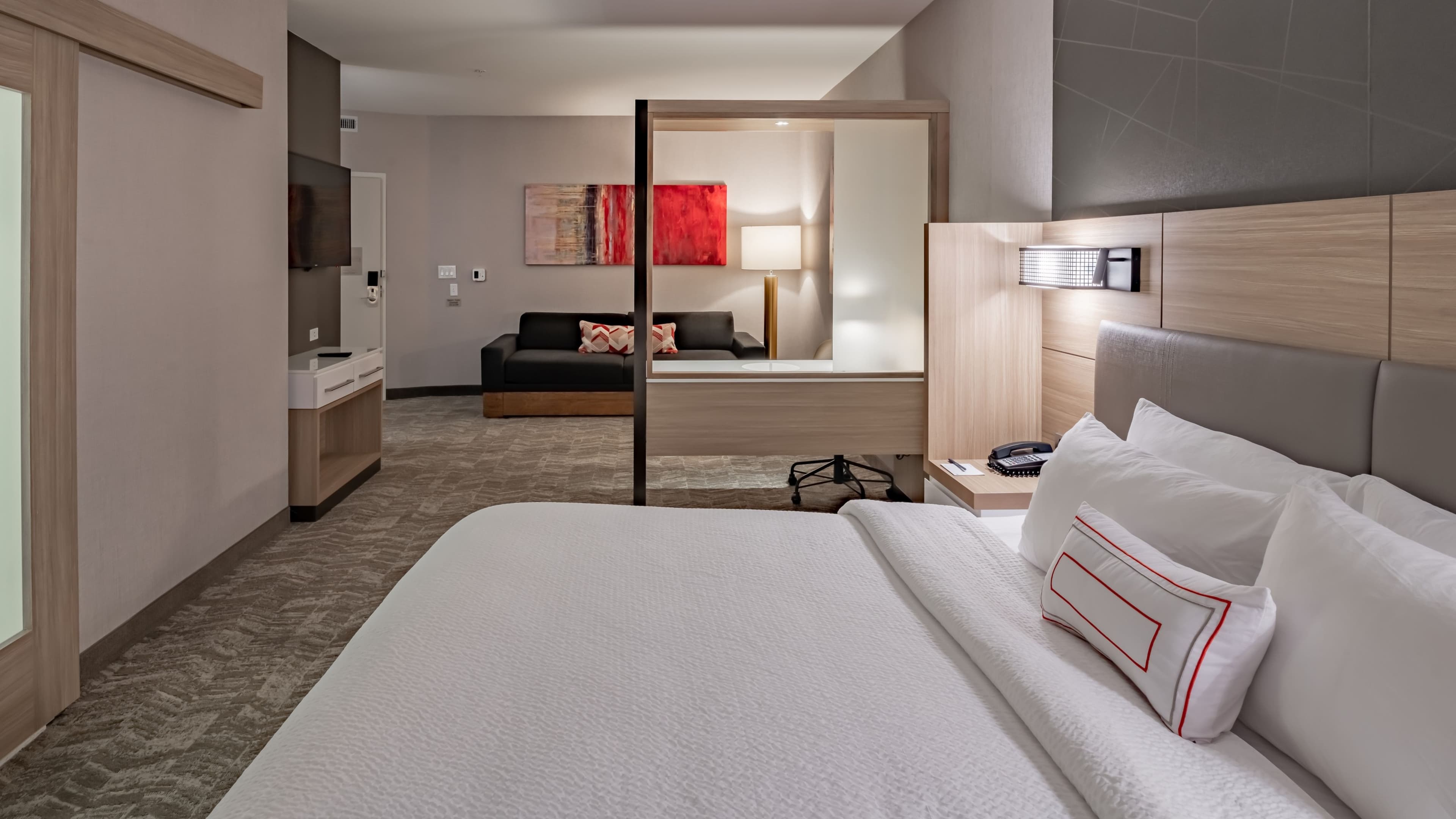Suite - Image 2