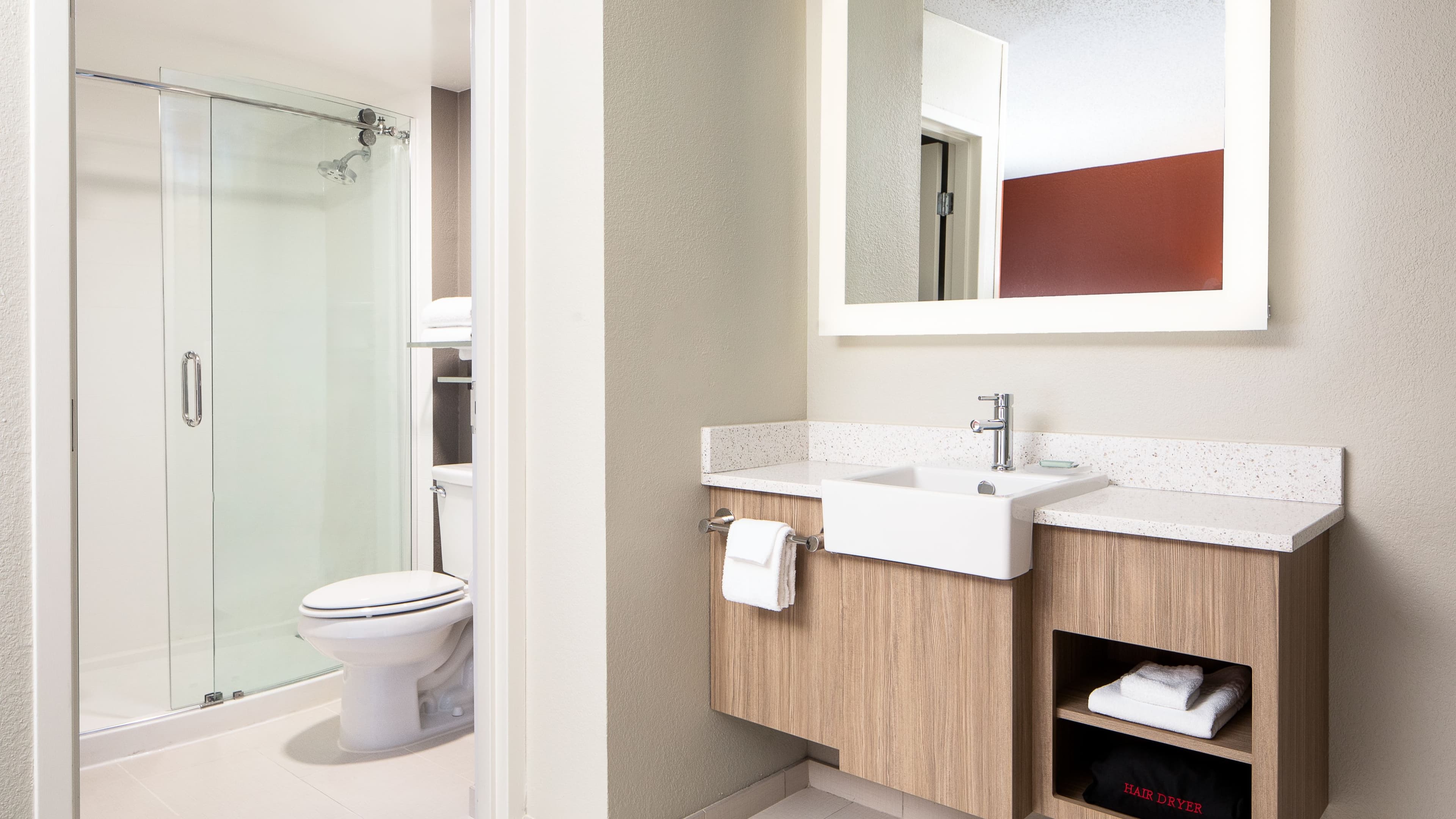 SpringHill Suites Dallas Downtown/West End — 16