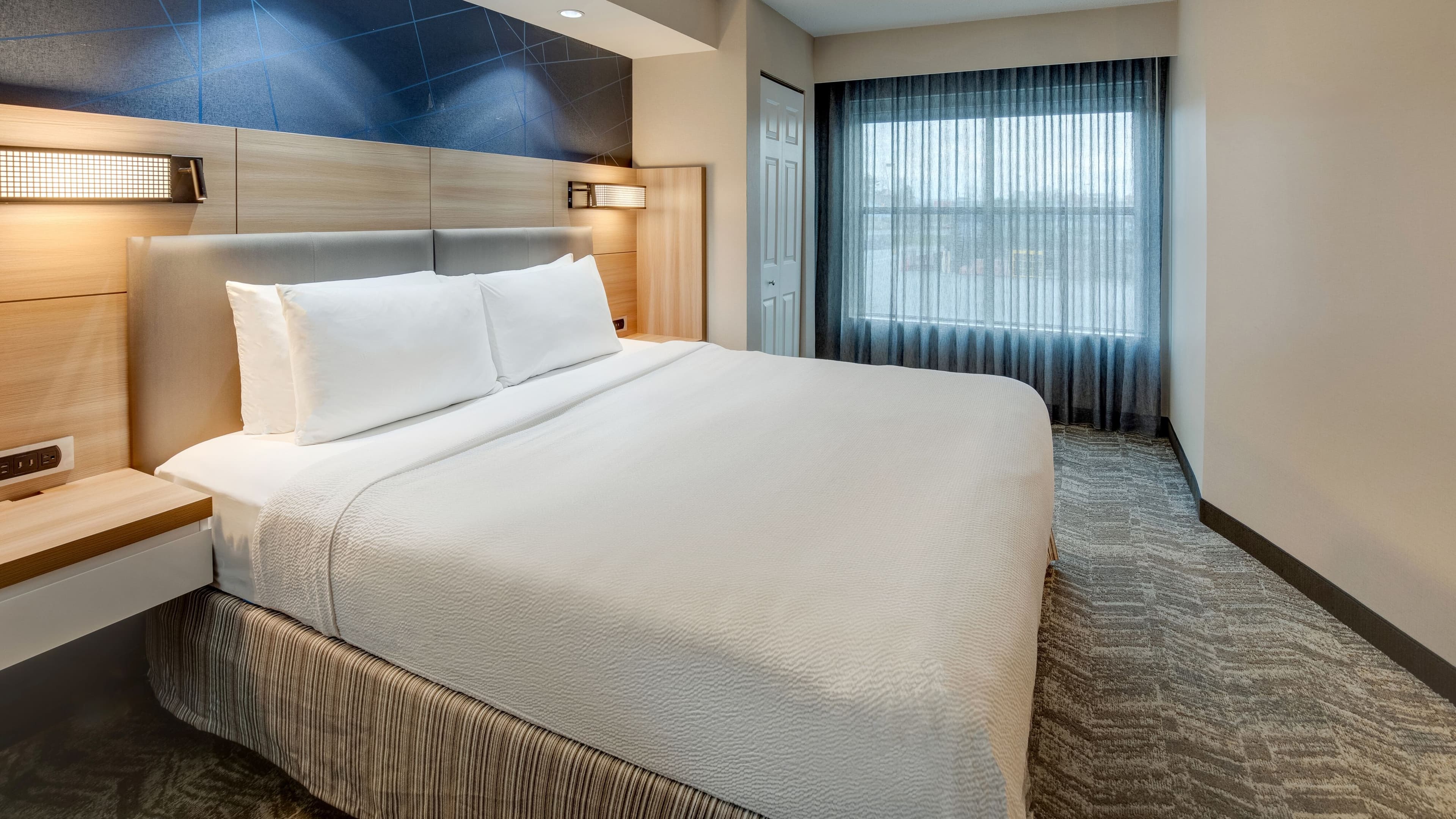 SpringHill Suites Dayton South/Miamisburg - Image 2