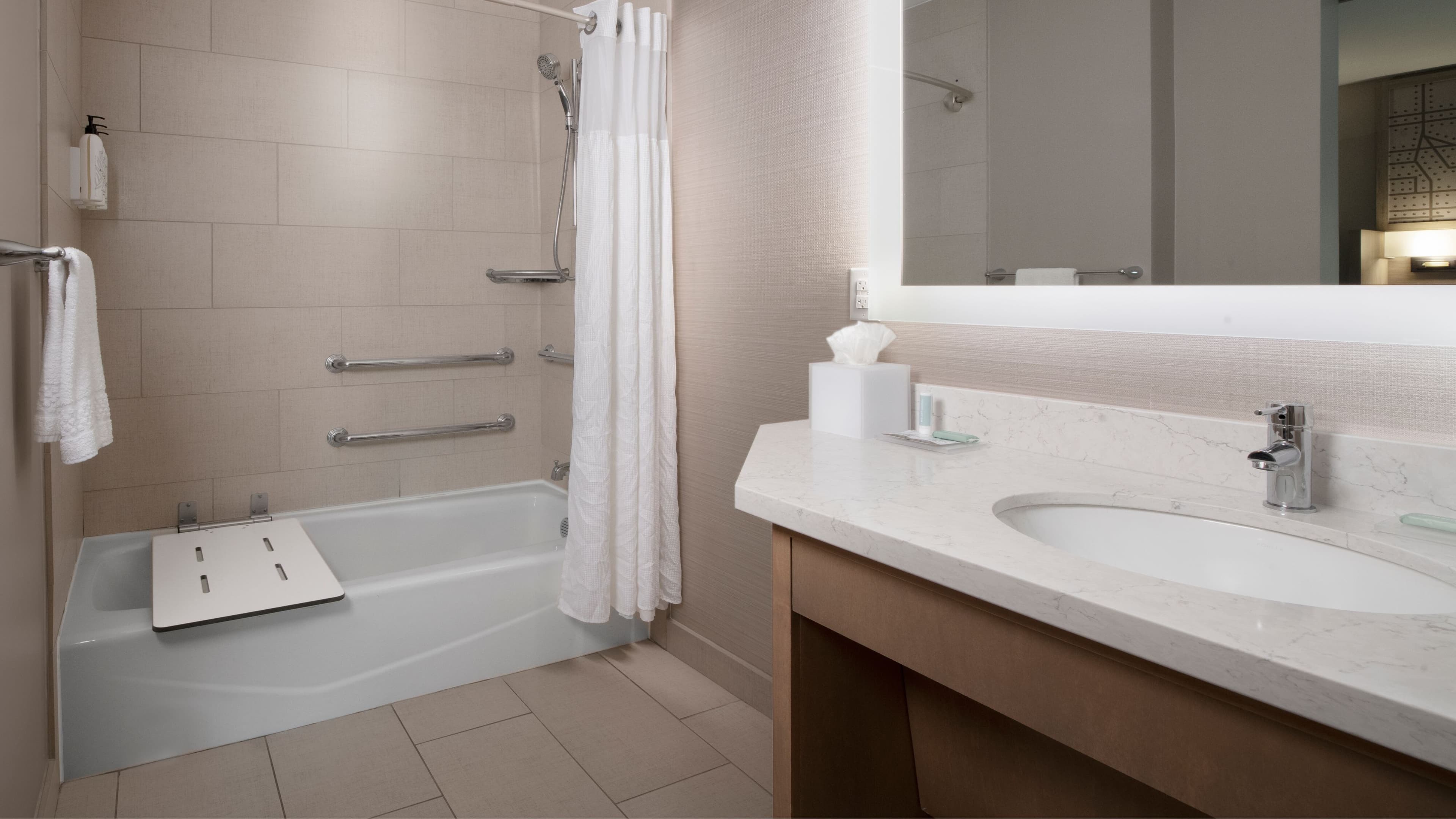 Suite - Image 8