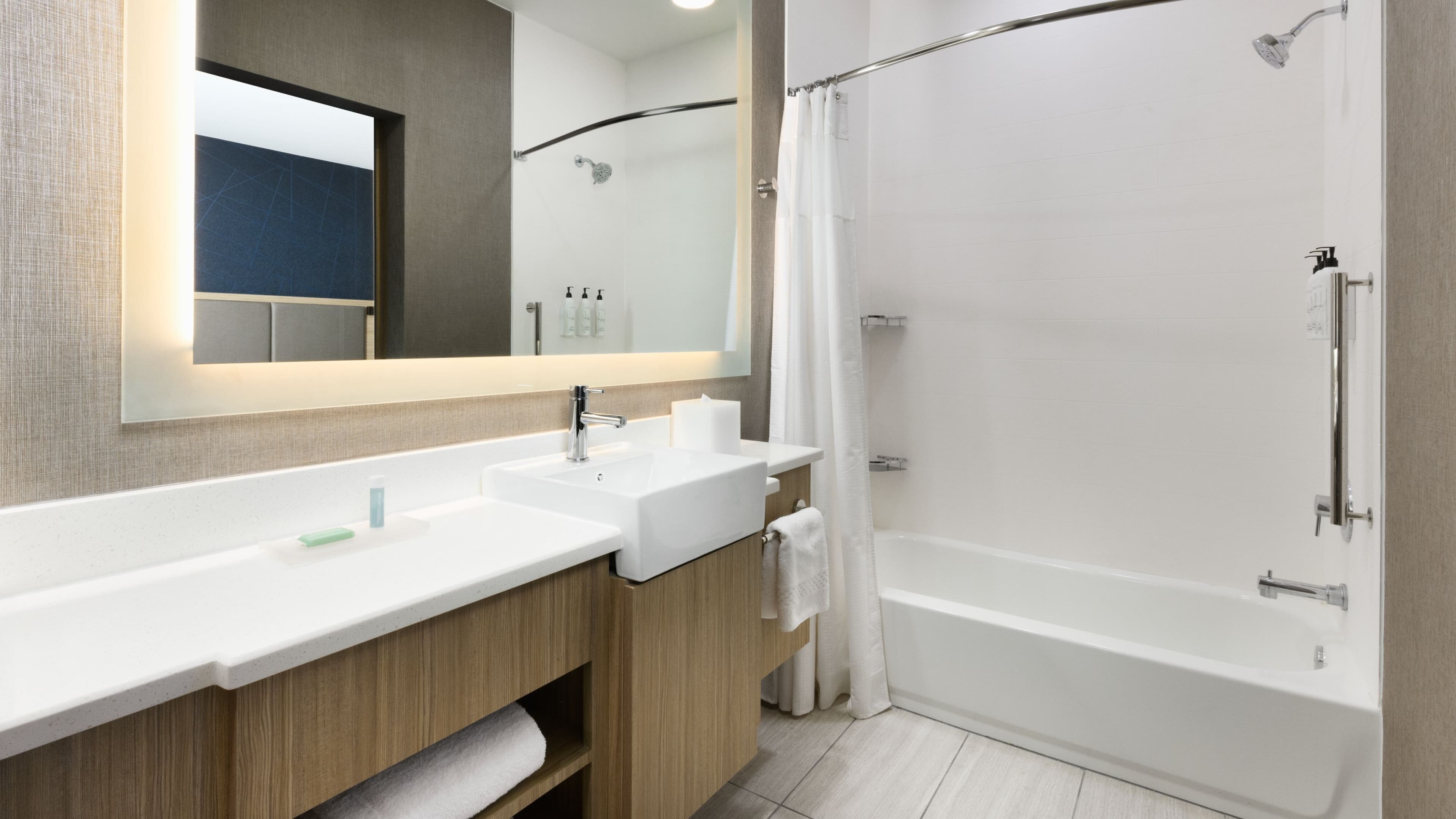 SpringHill Suites Dothan - Image 4