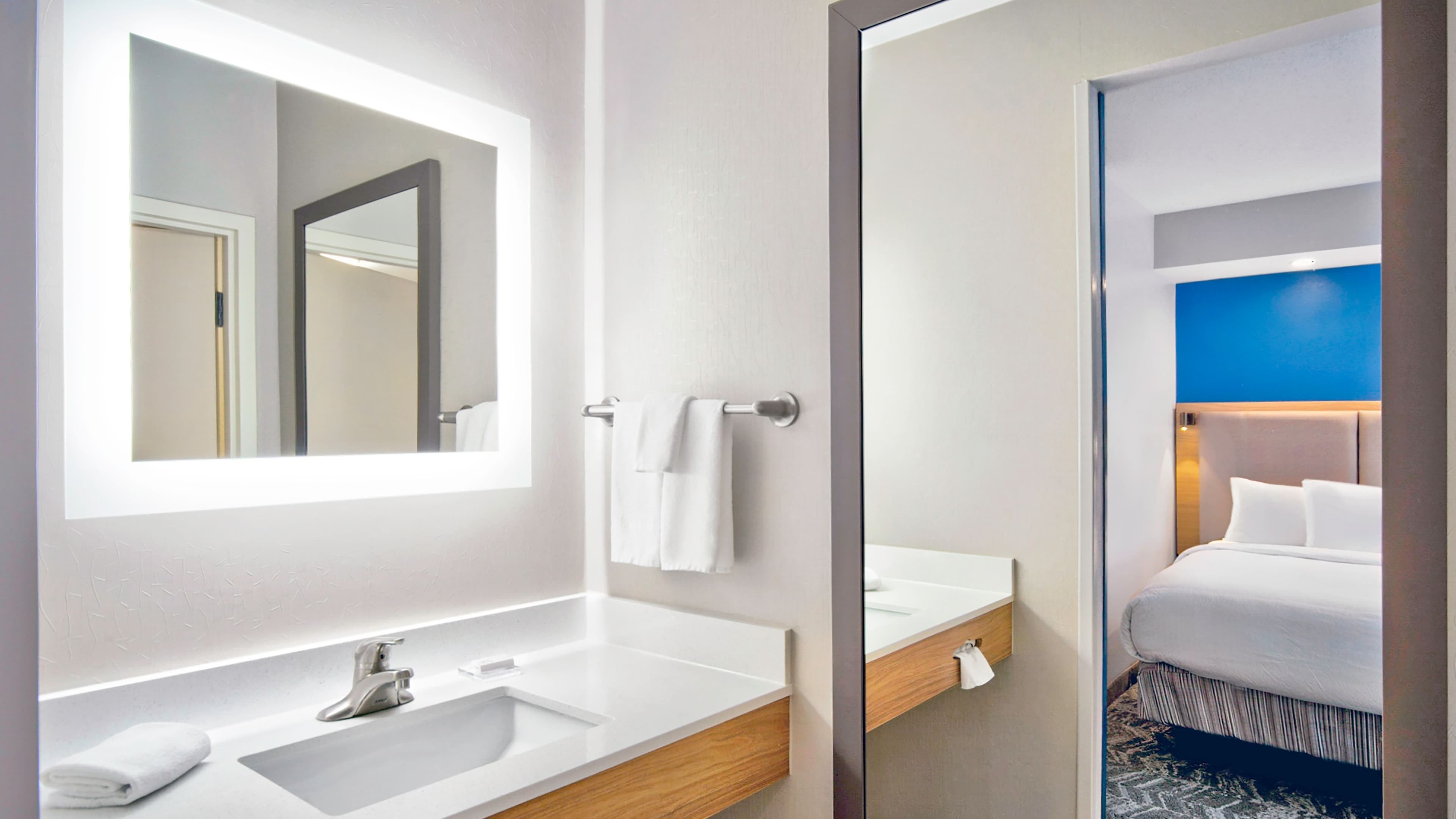 SpringHill Suites Erie — 9