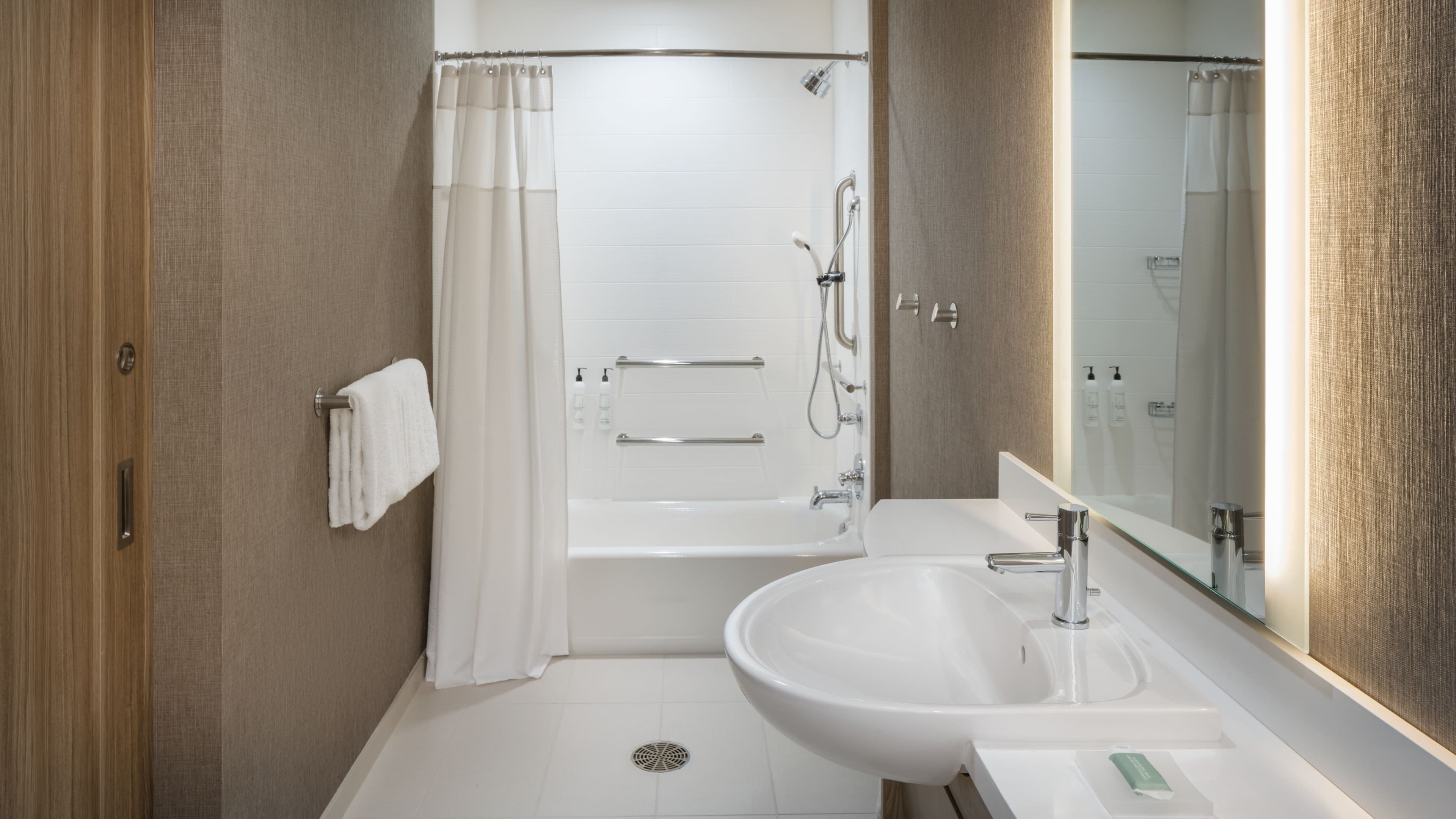SpringHill Suites Newburgh Evansville — 12