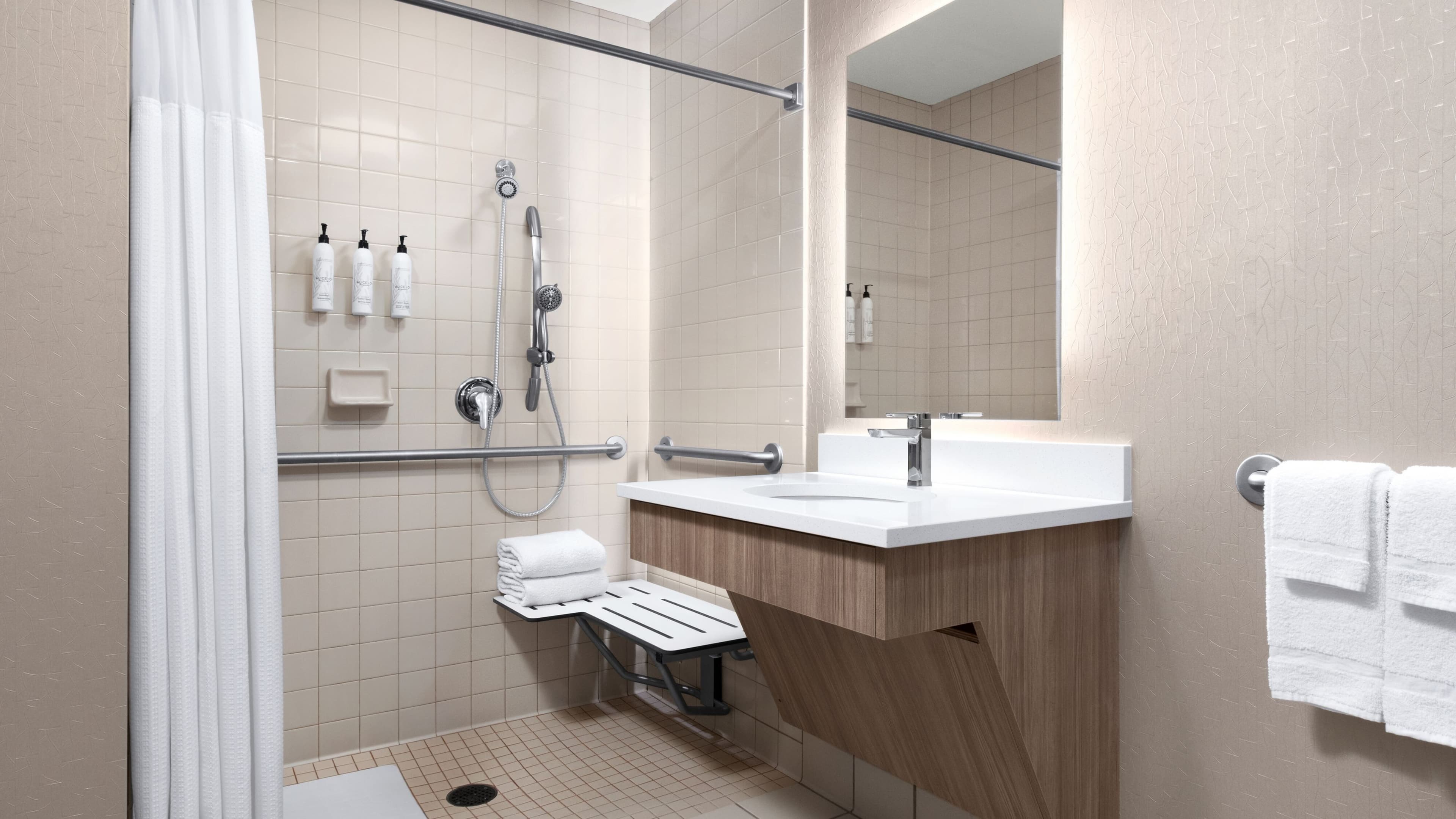 Suite - Image 8