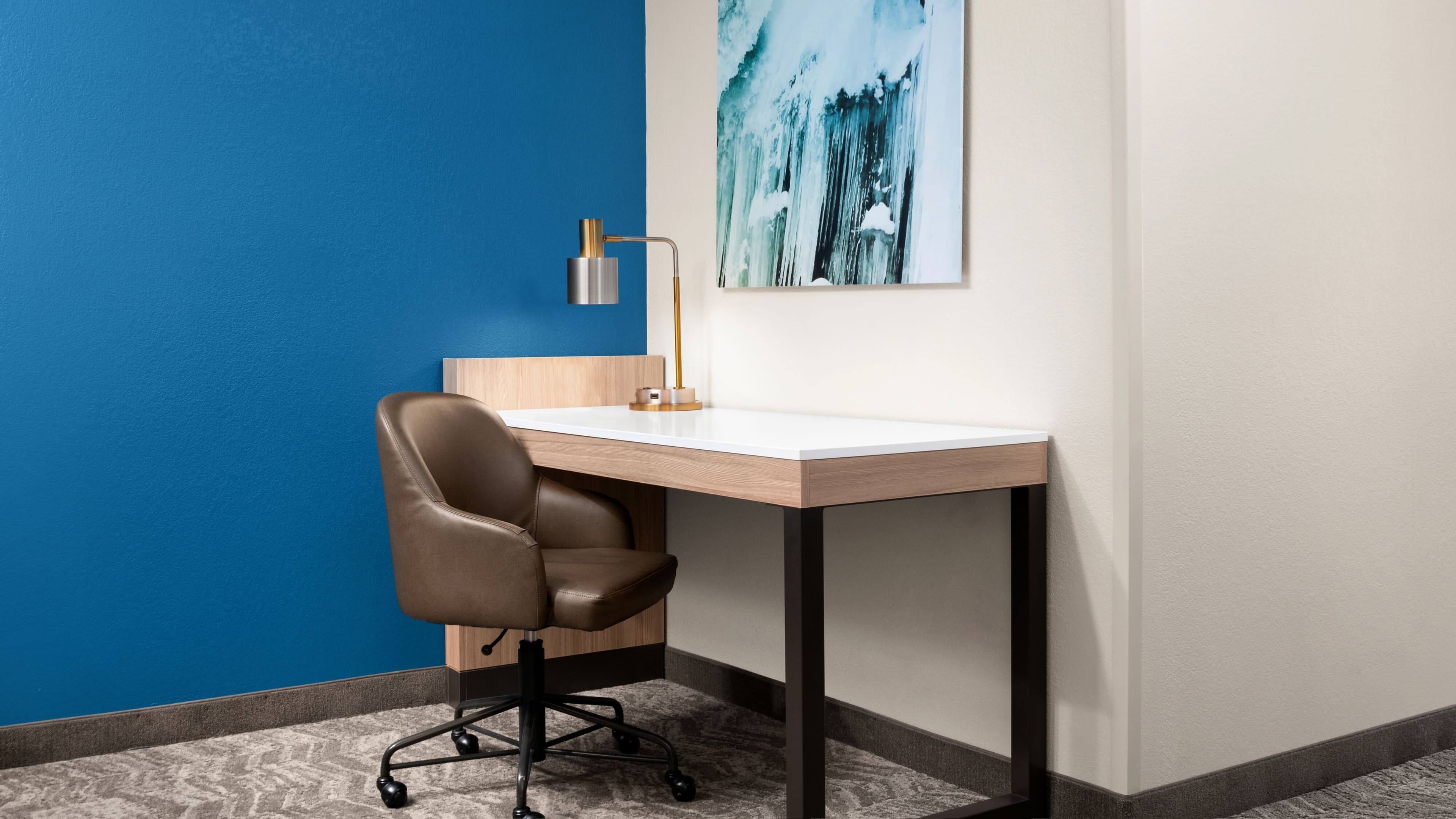 SpringHill Suites Fairbanks - Image 4