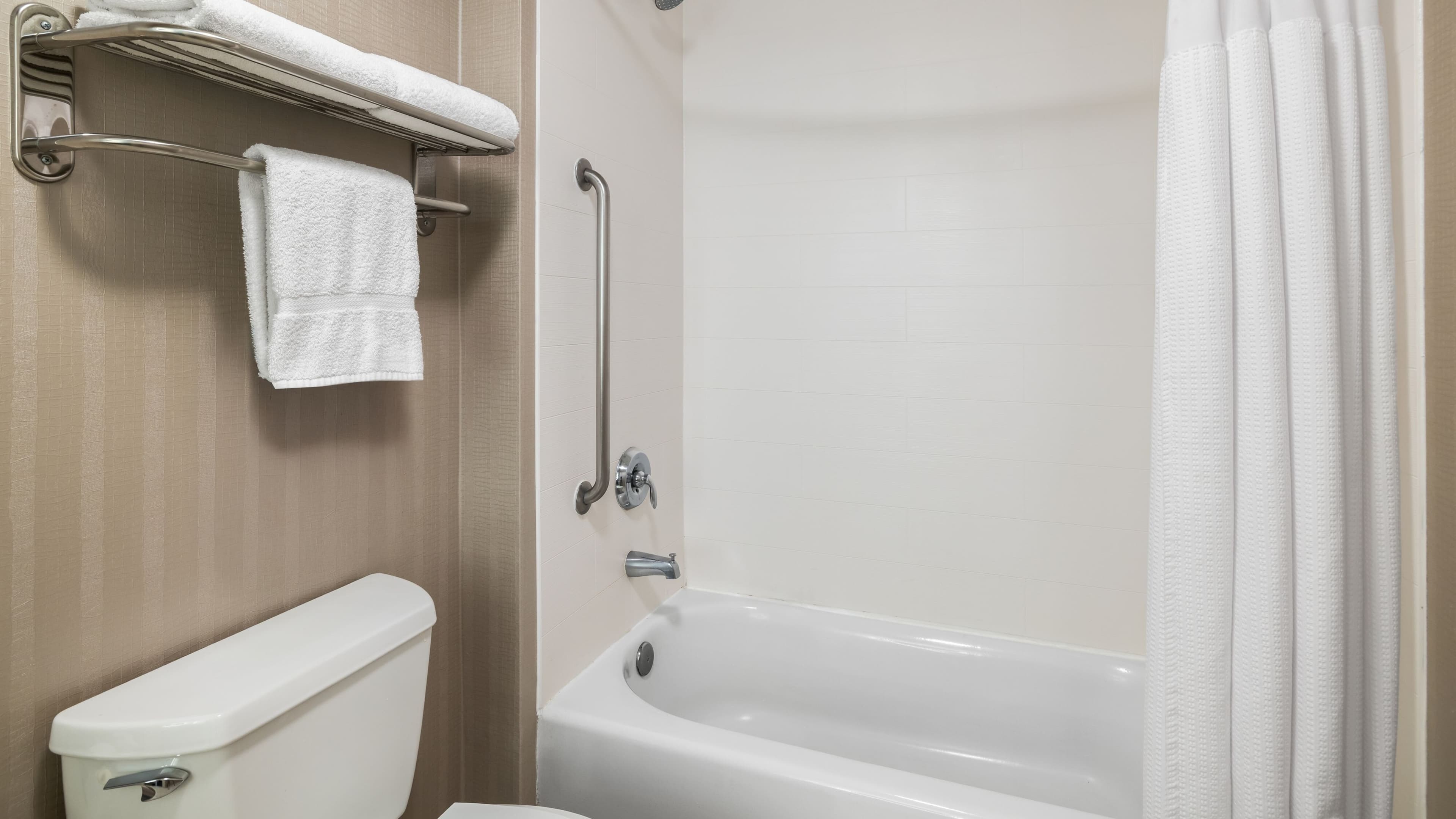 SpringHill Suites Fresno — 33