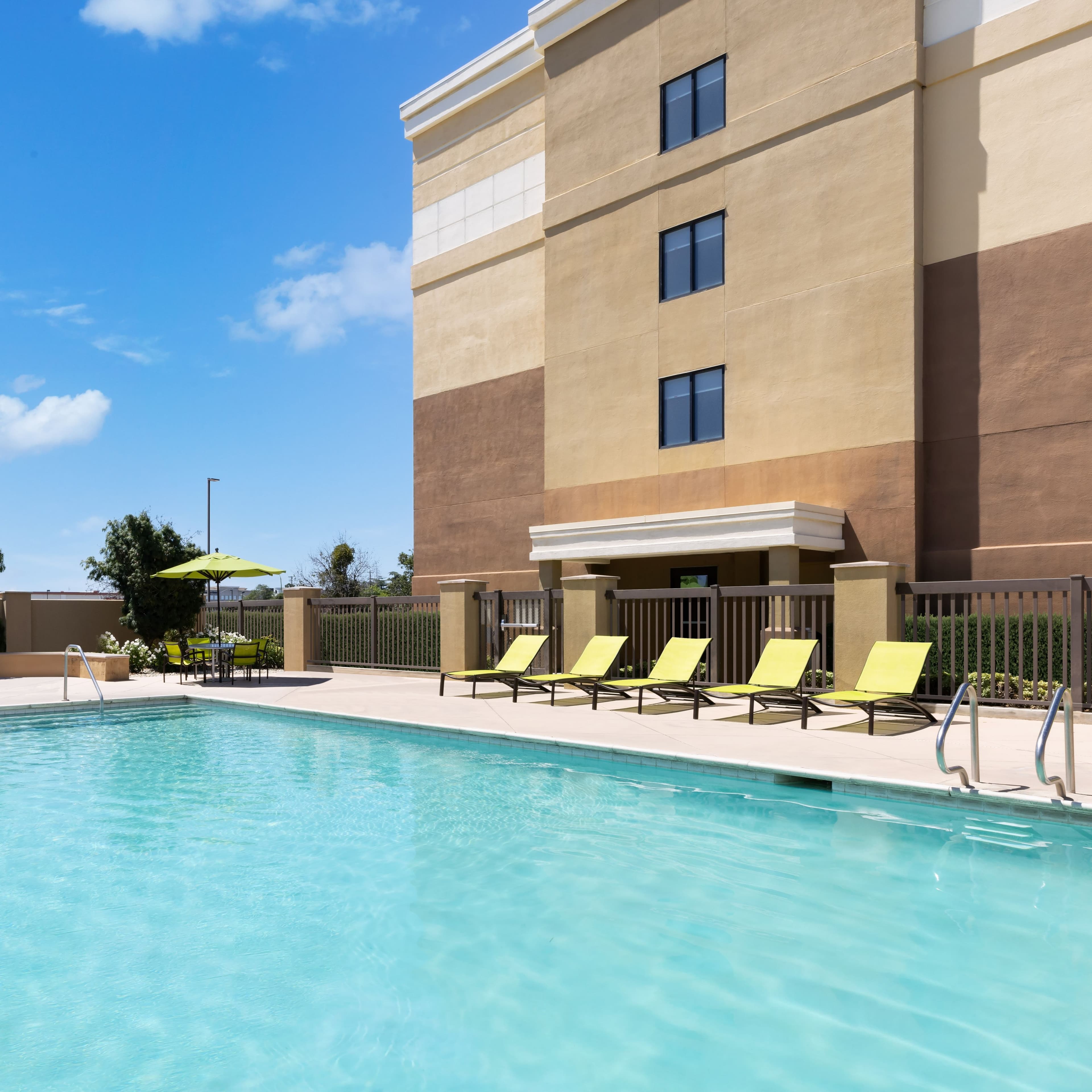 SpringHill Suites Fresno - Image 1