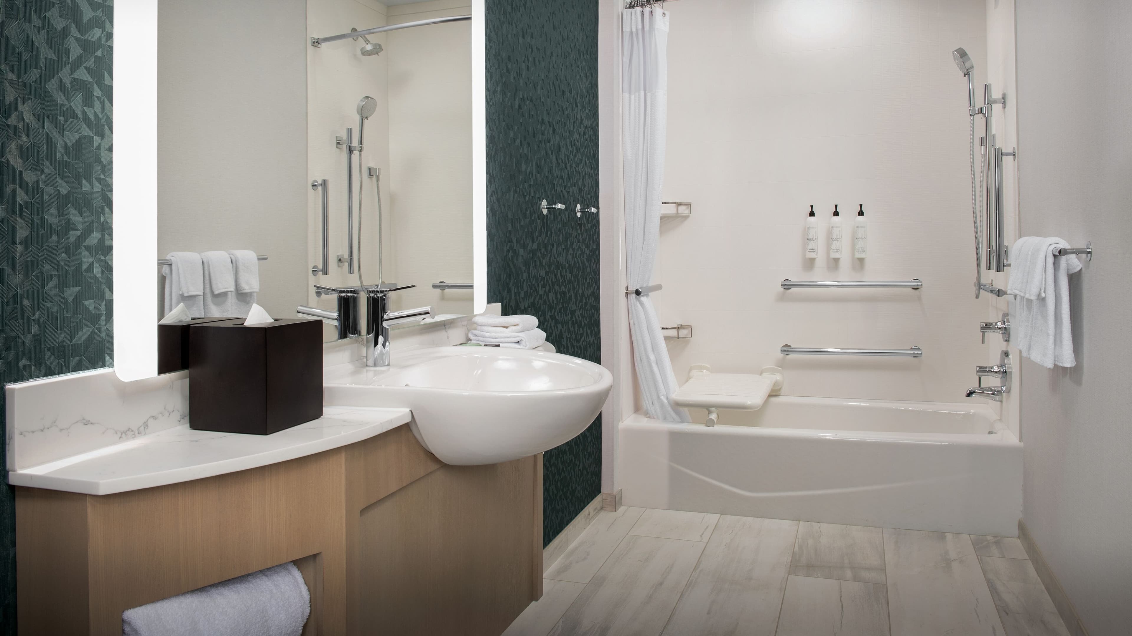 King Suite - Image 8