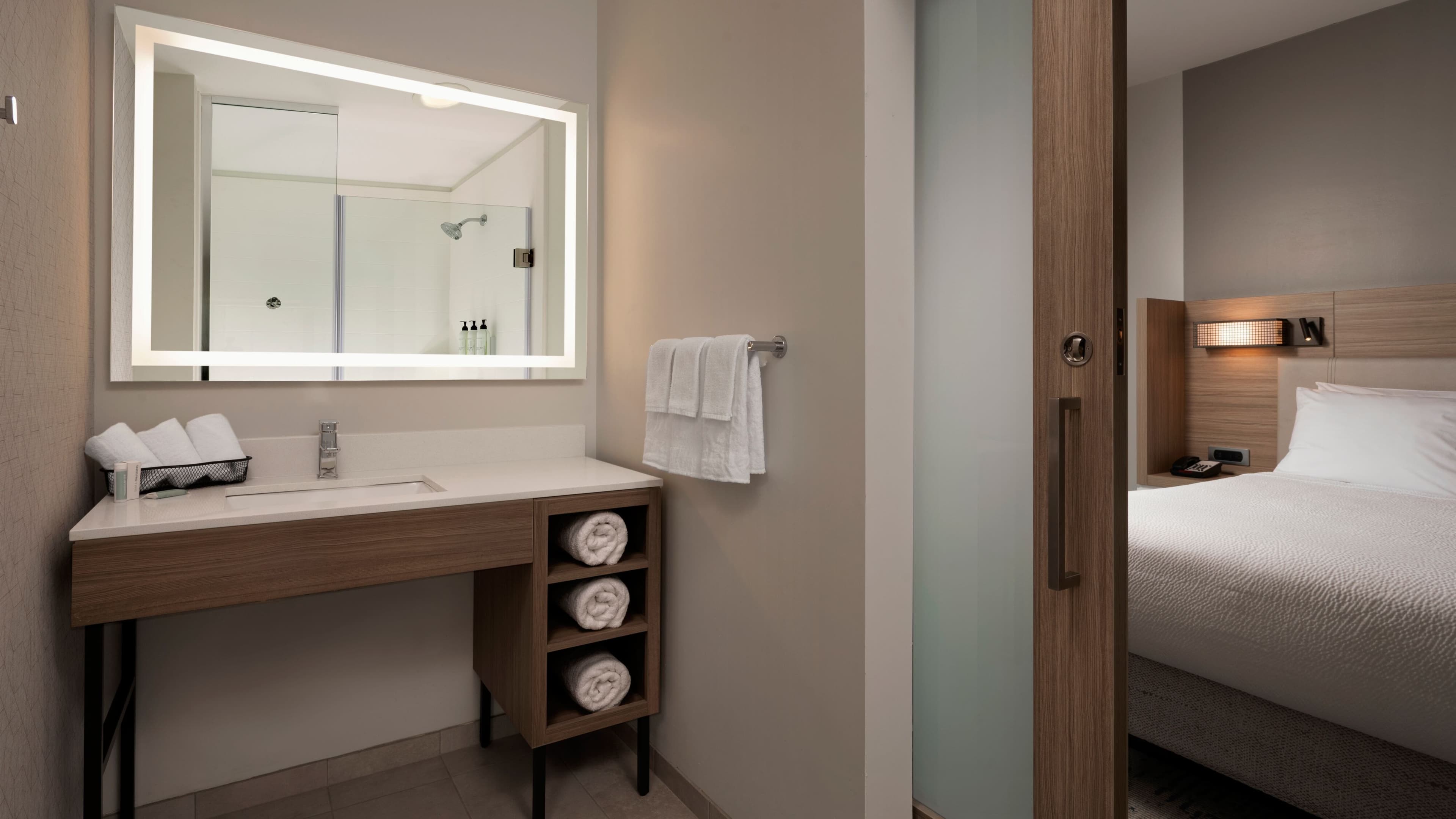 King Suite - Image 6