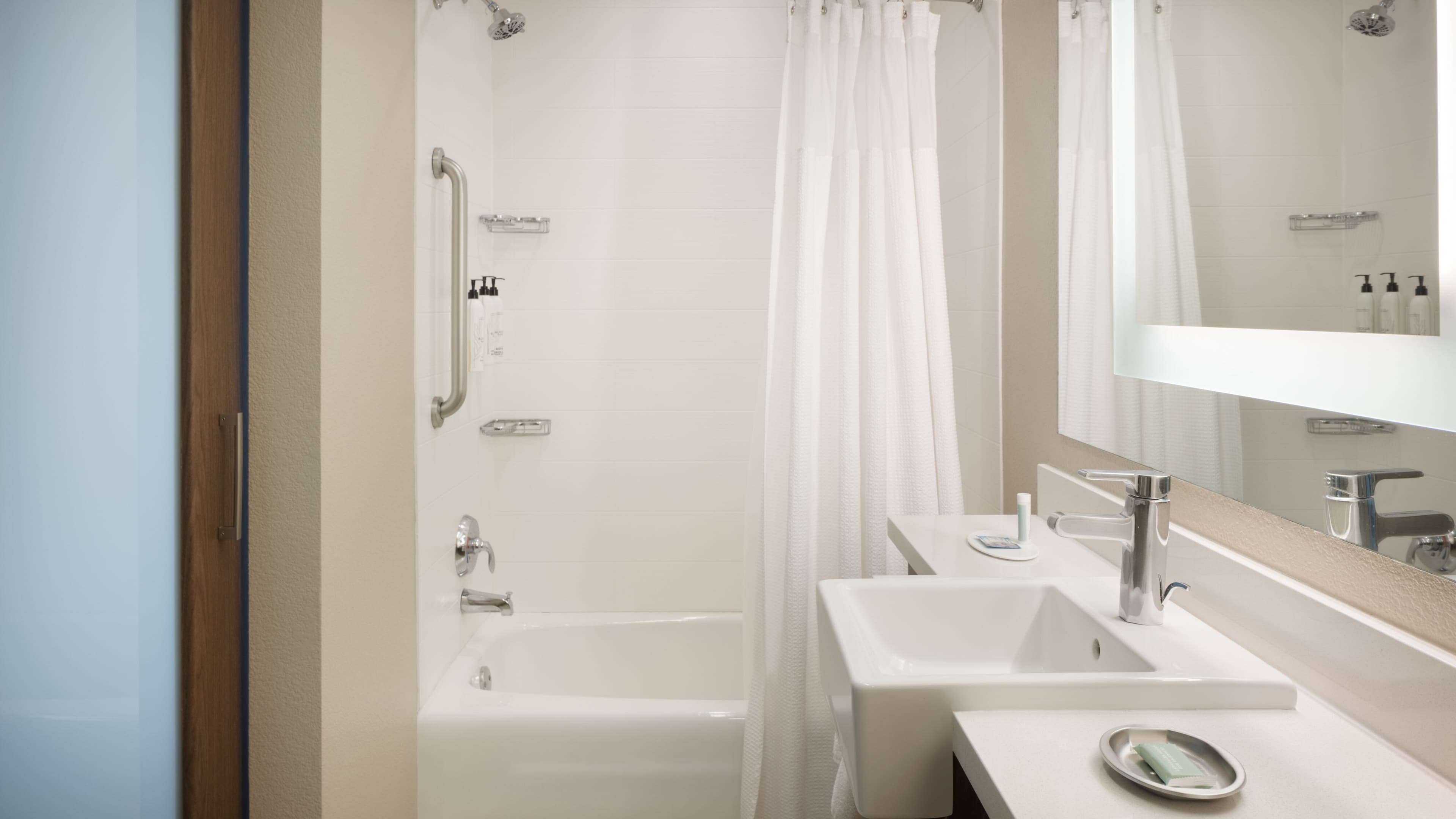 Suite - Image 4