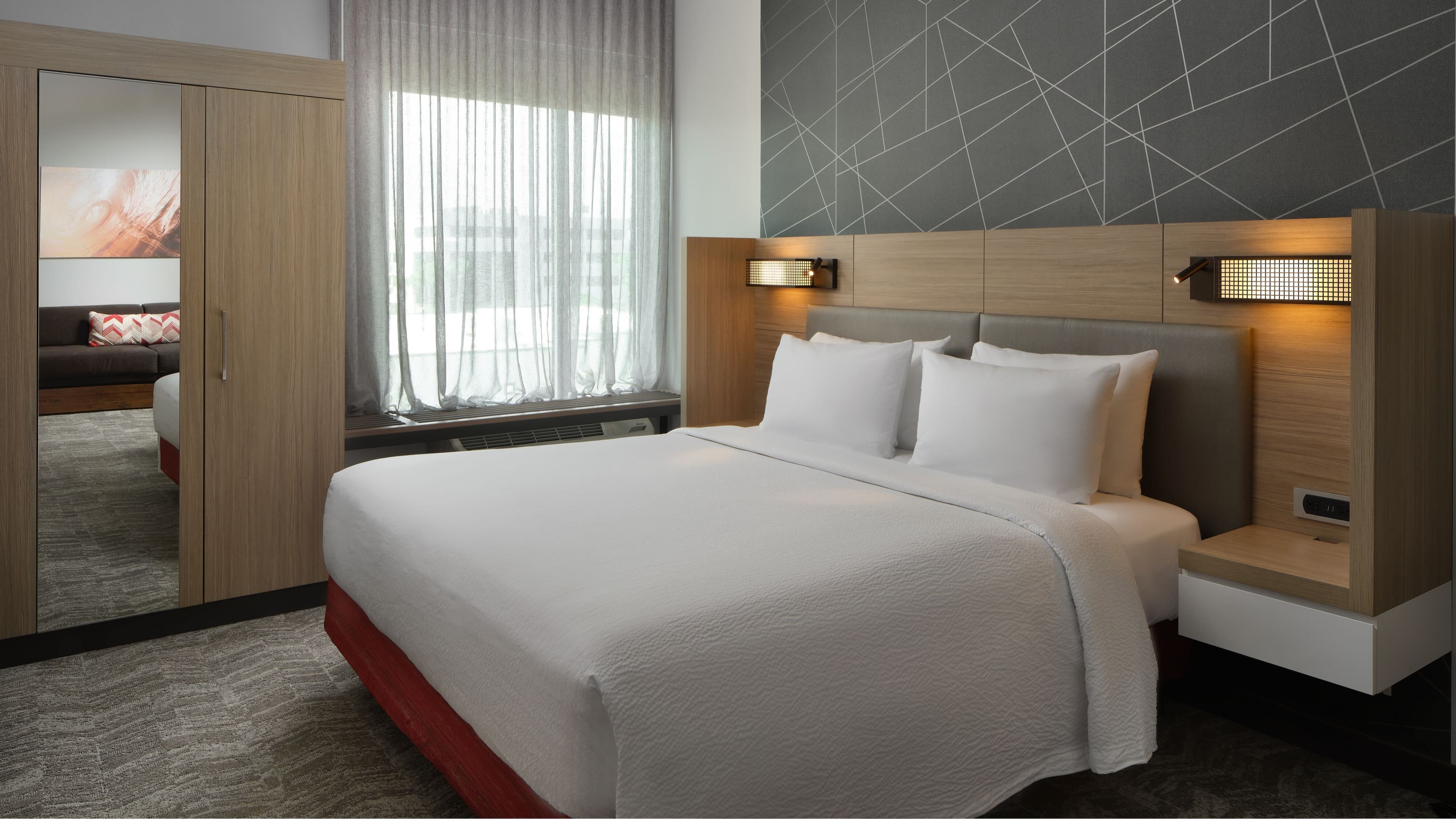 Suite - Image 2