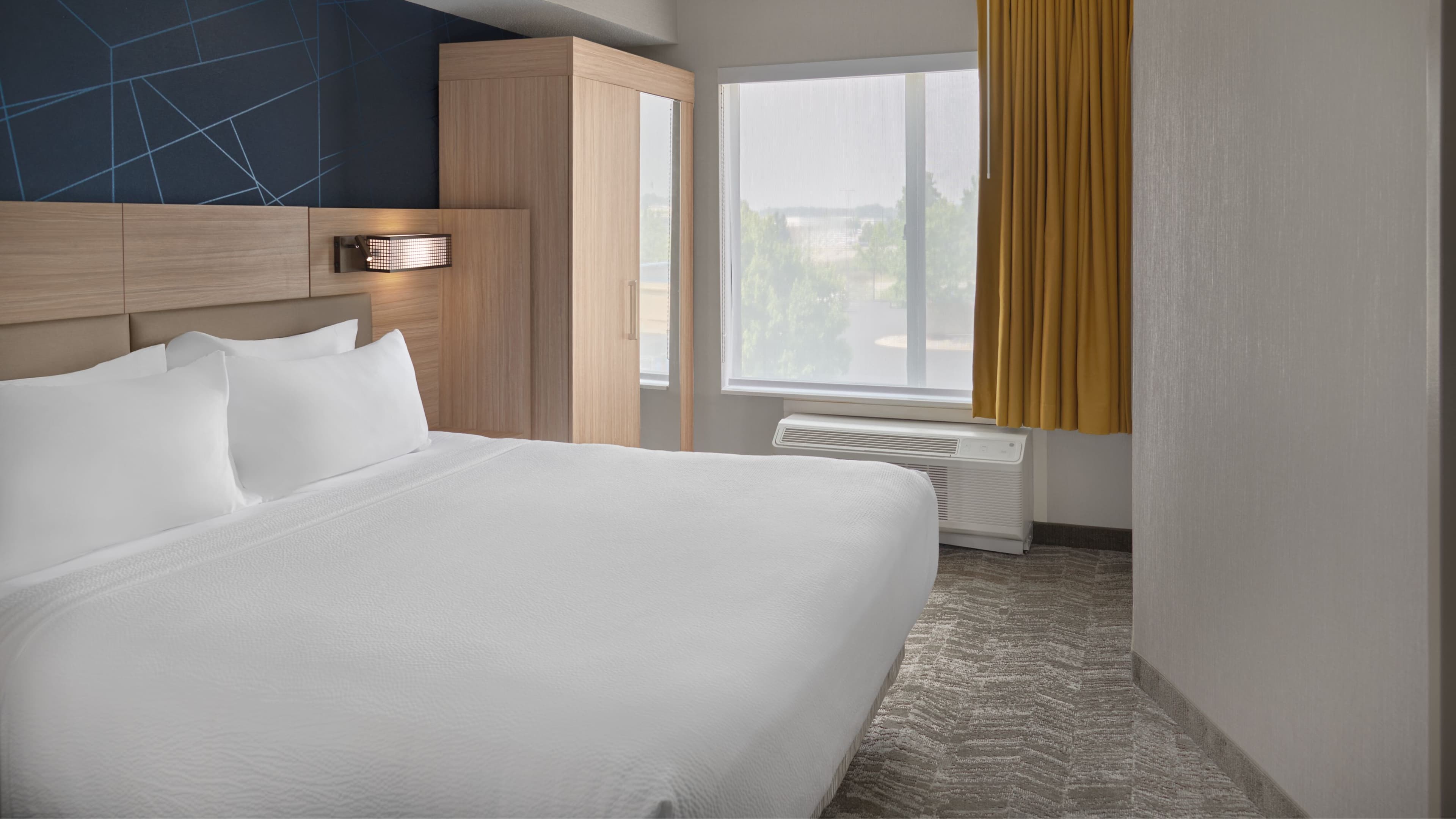 SpringHill Suites Lansing — 17
