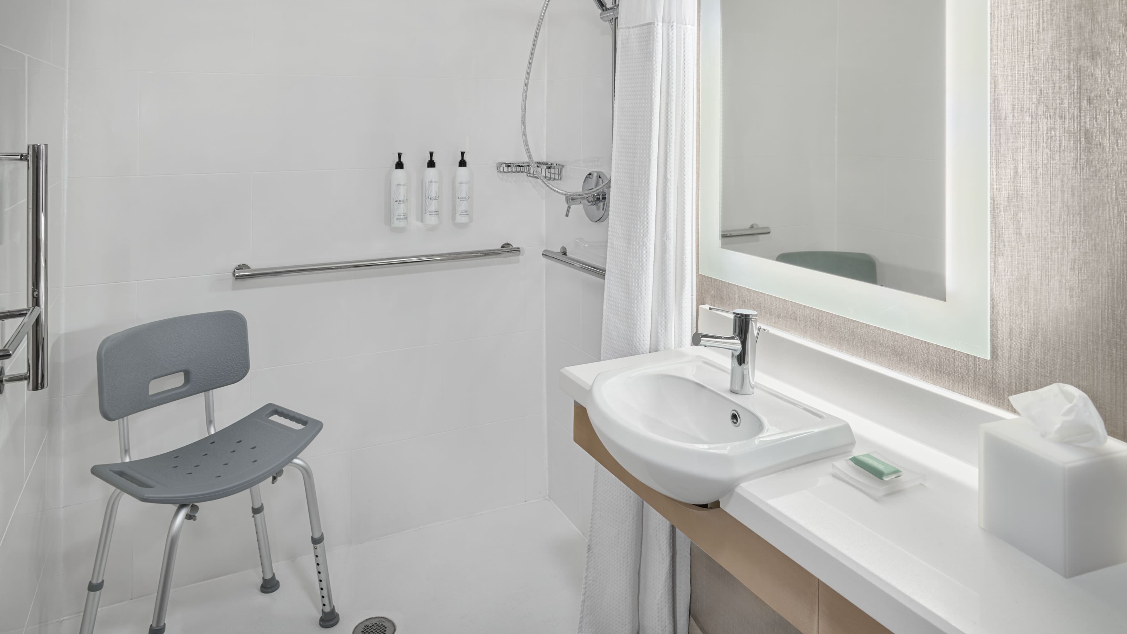 2 Queen Studio Suite - Image 12