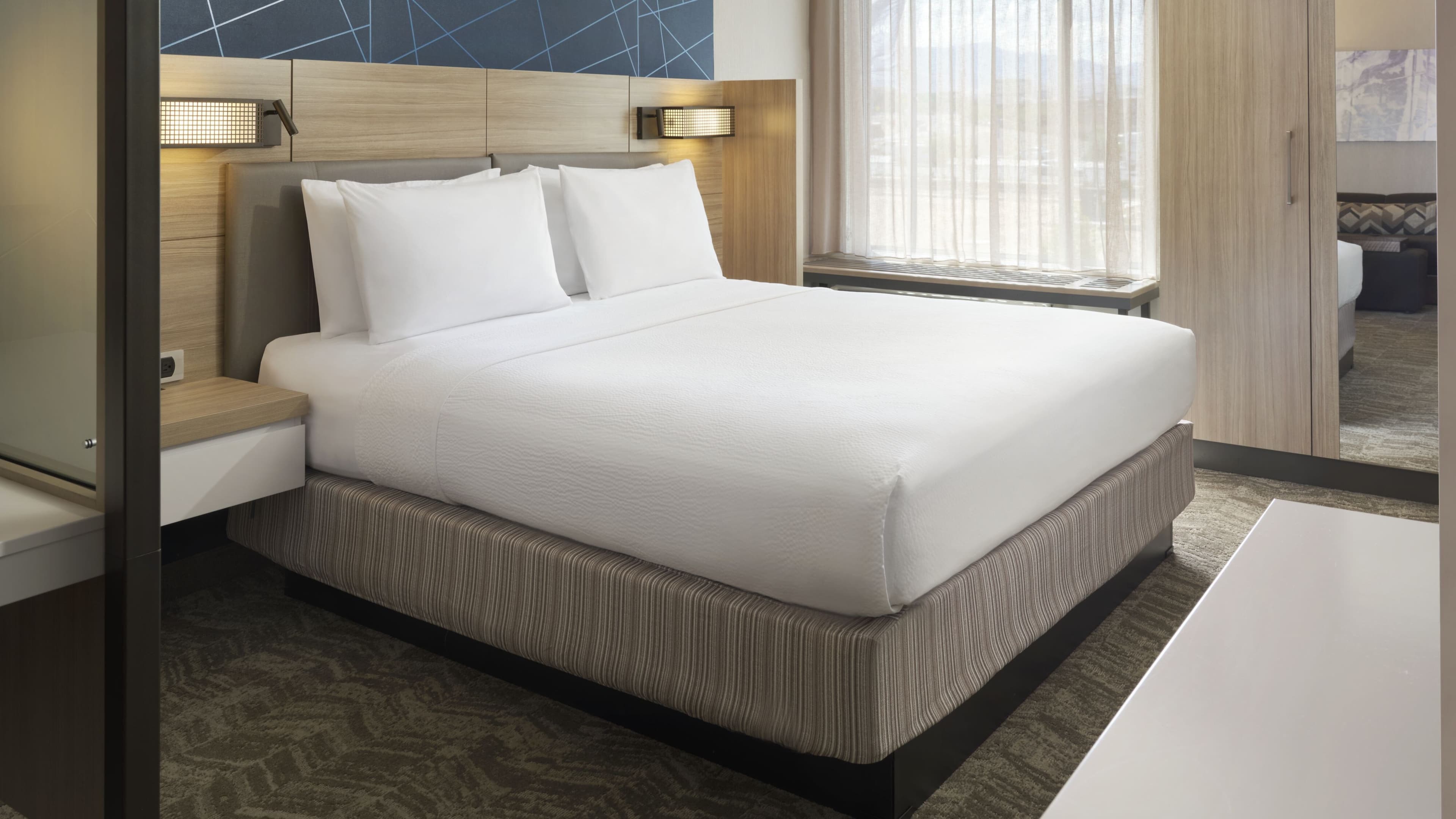 Suite - Image 2