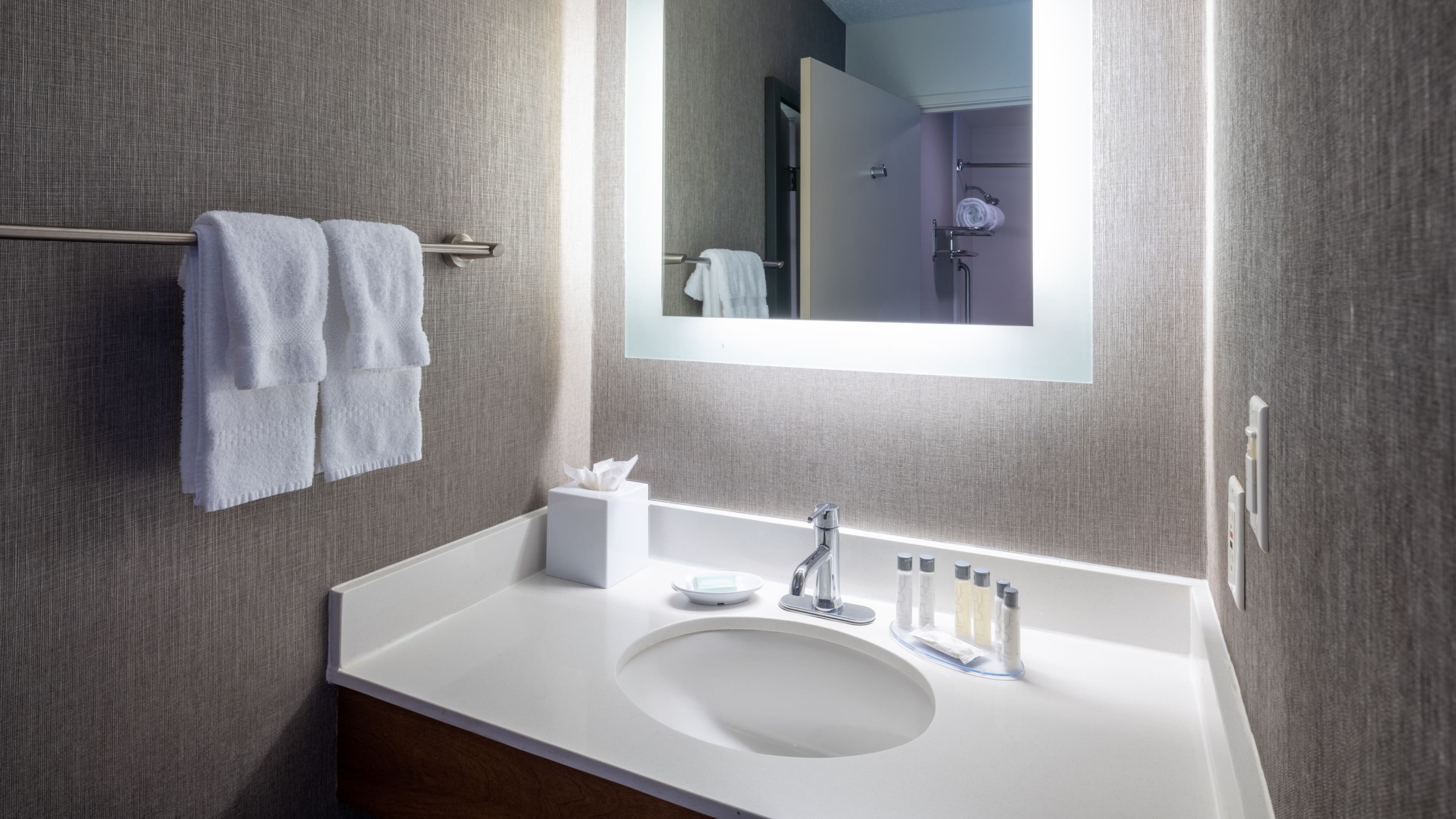 SpringHill Suites Pasadena Arcadia — 17