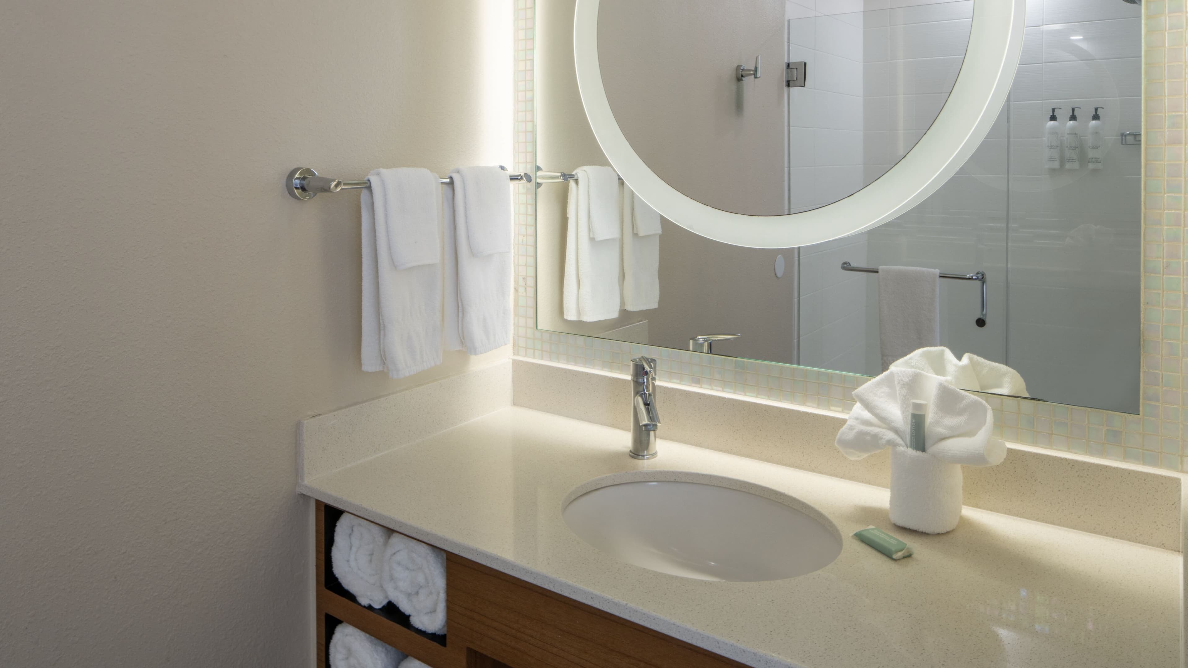 Suite - Image 5
