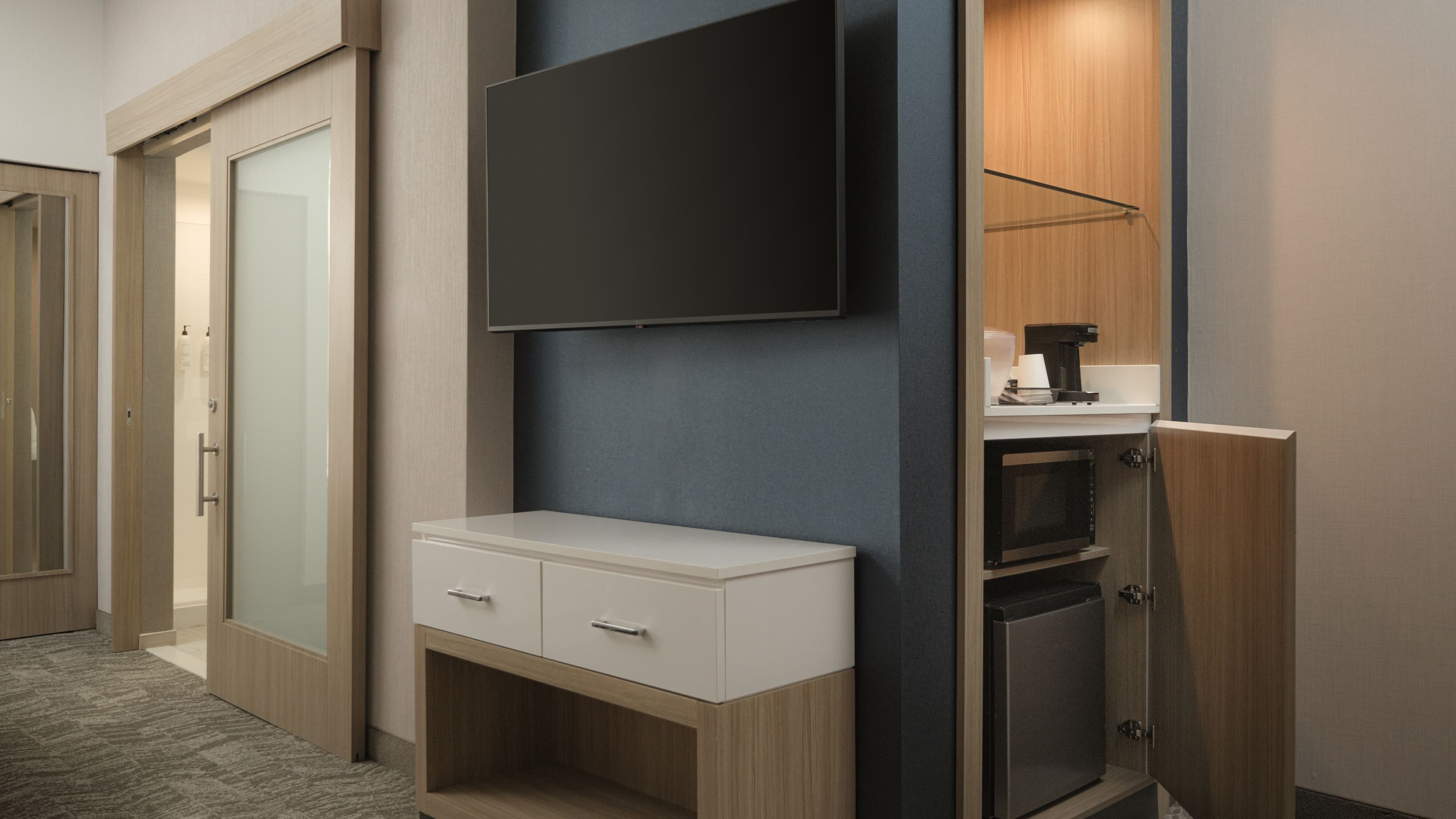 Suite - Image 4