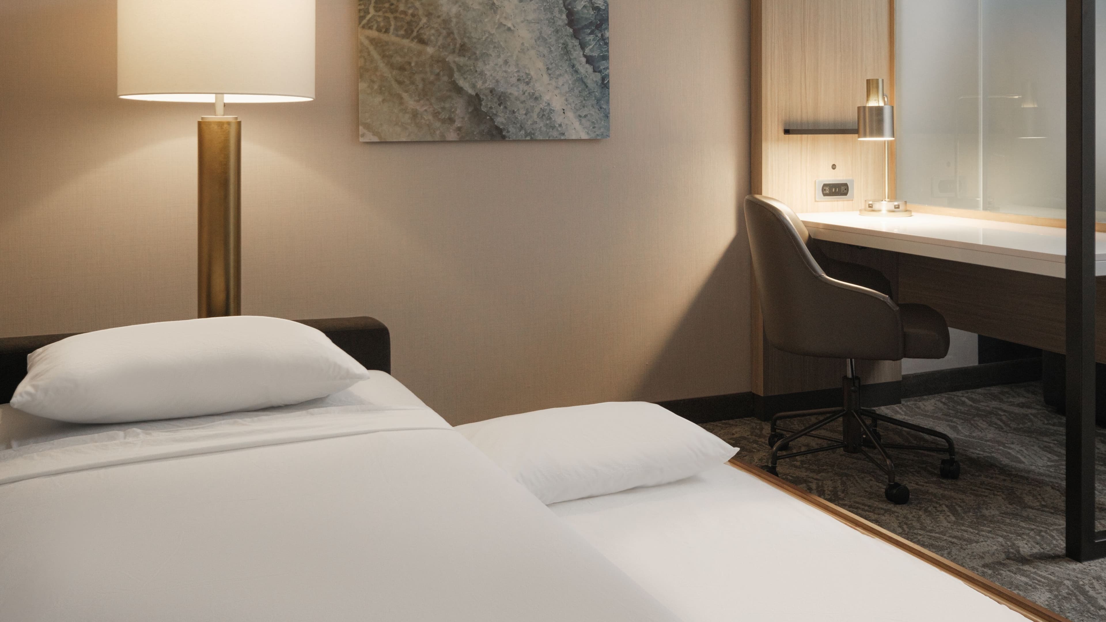 Suite - Image 3