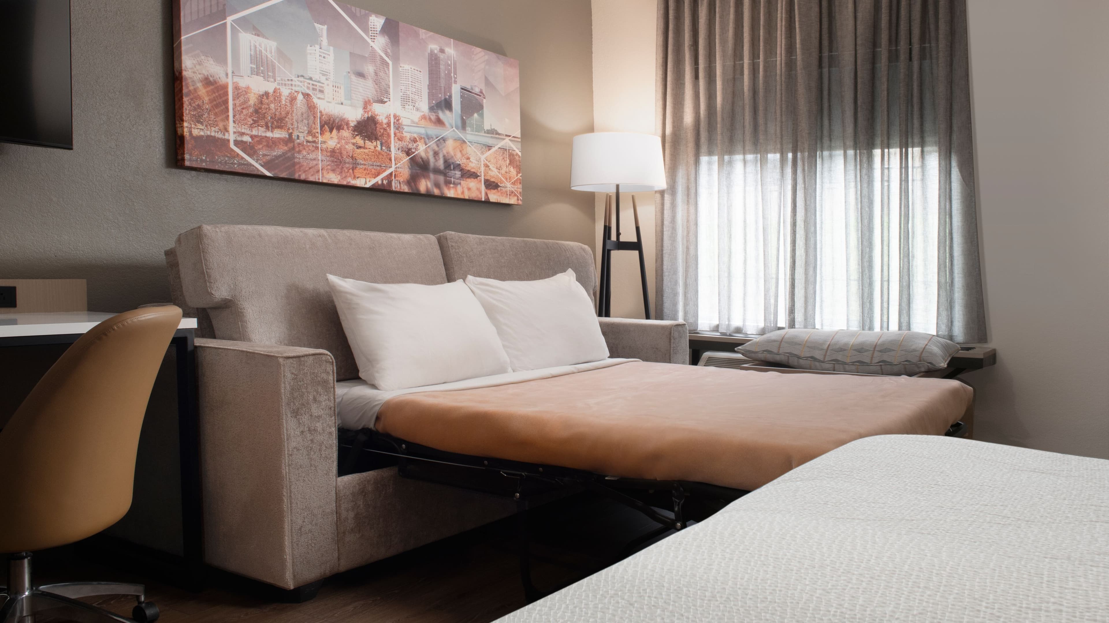 Suite - Image 2