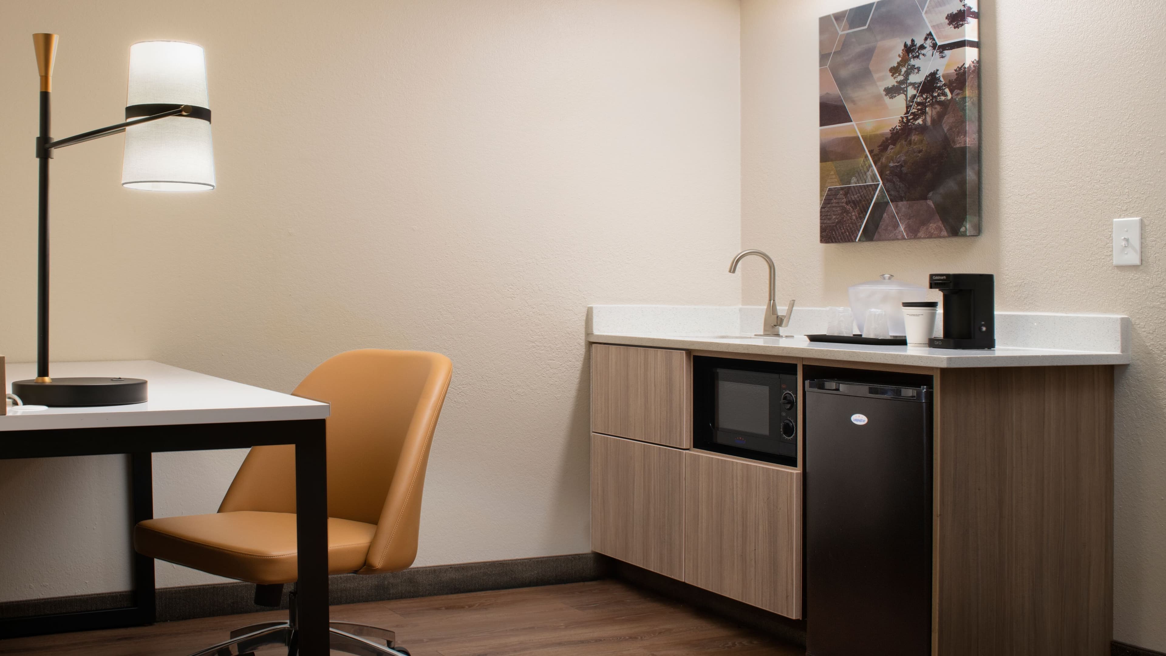 Suite - Image 3