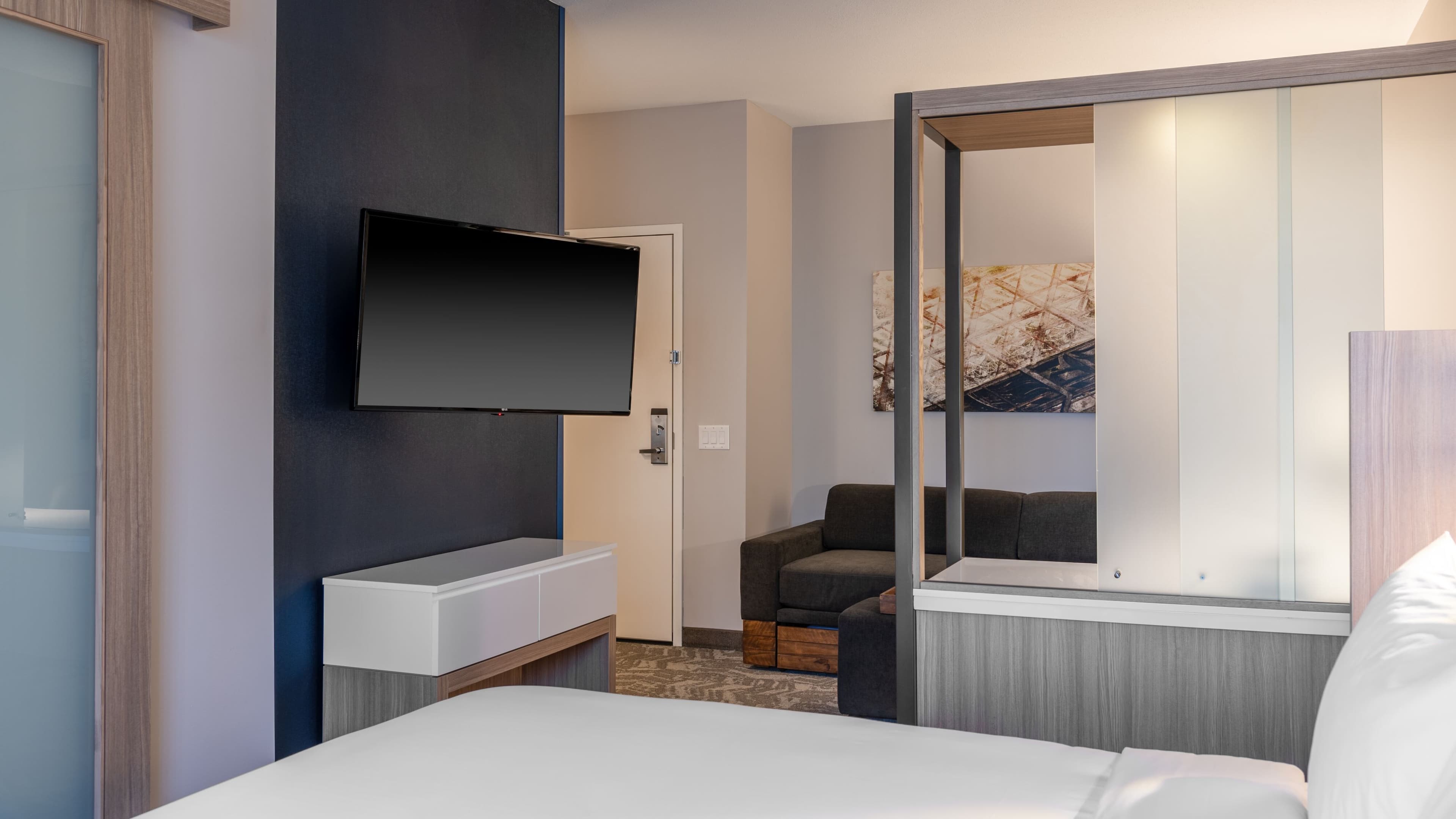 Suite - Image 2