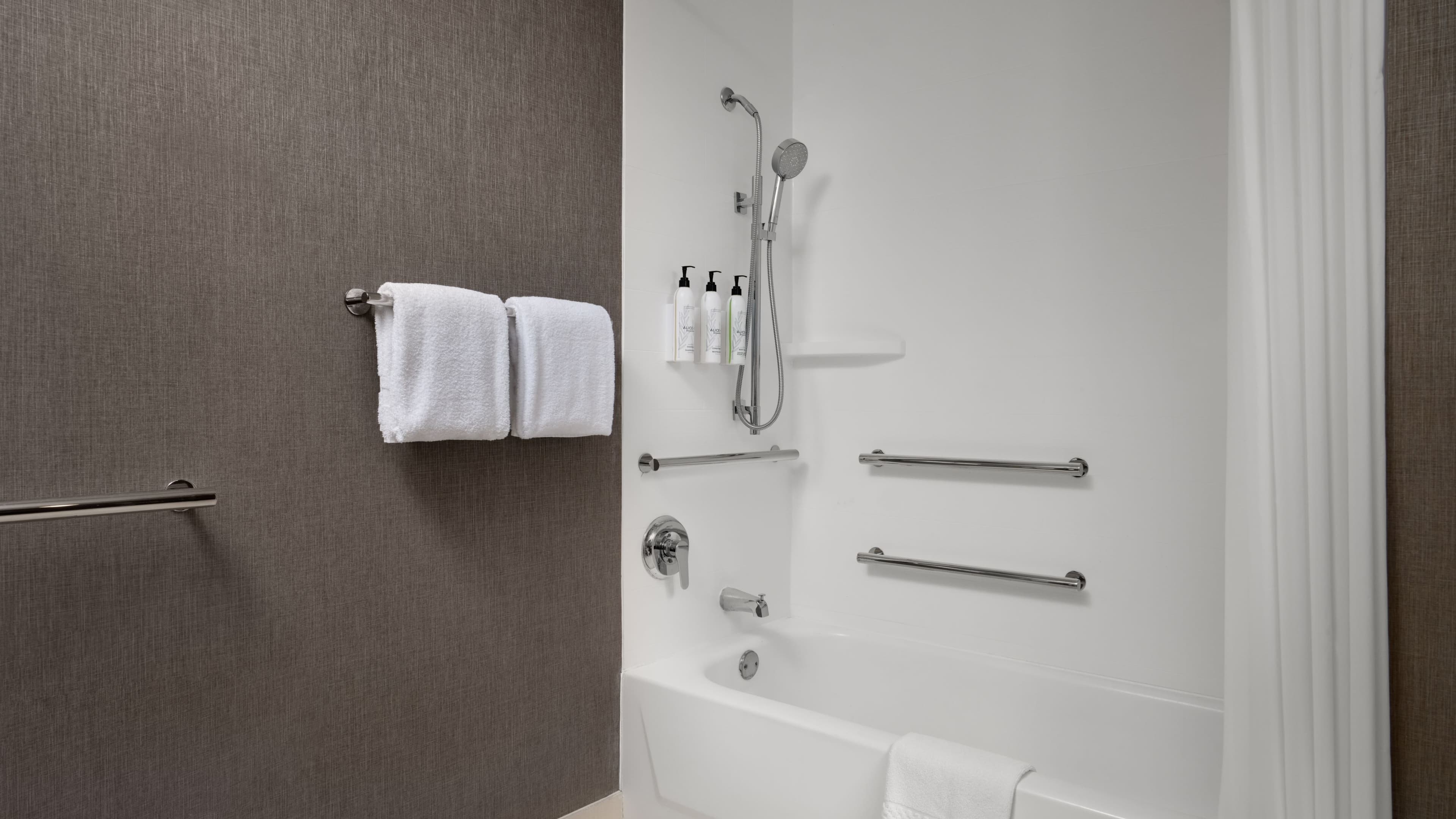 Suite - Image 5