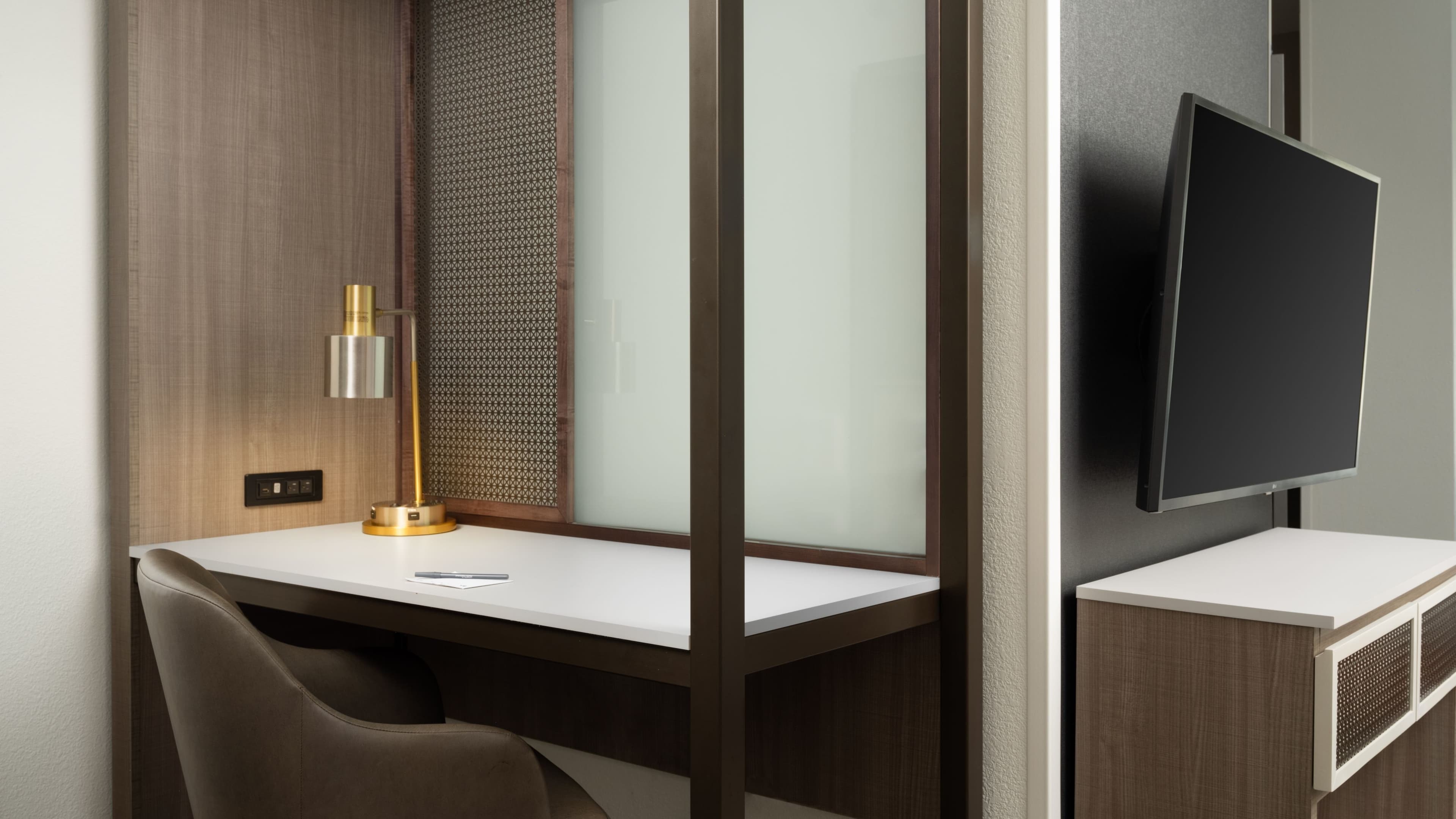 Suite - Image 3