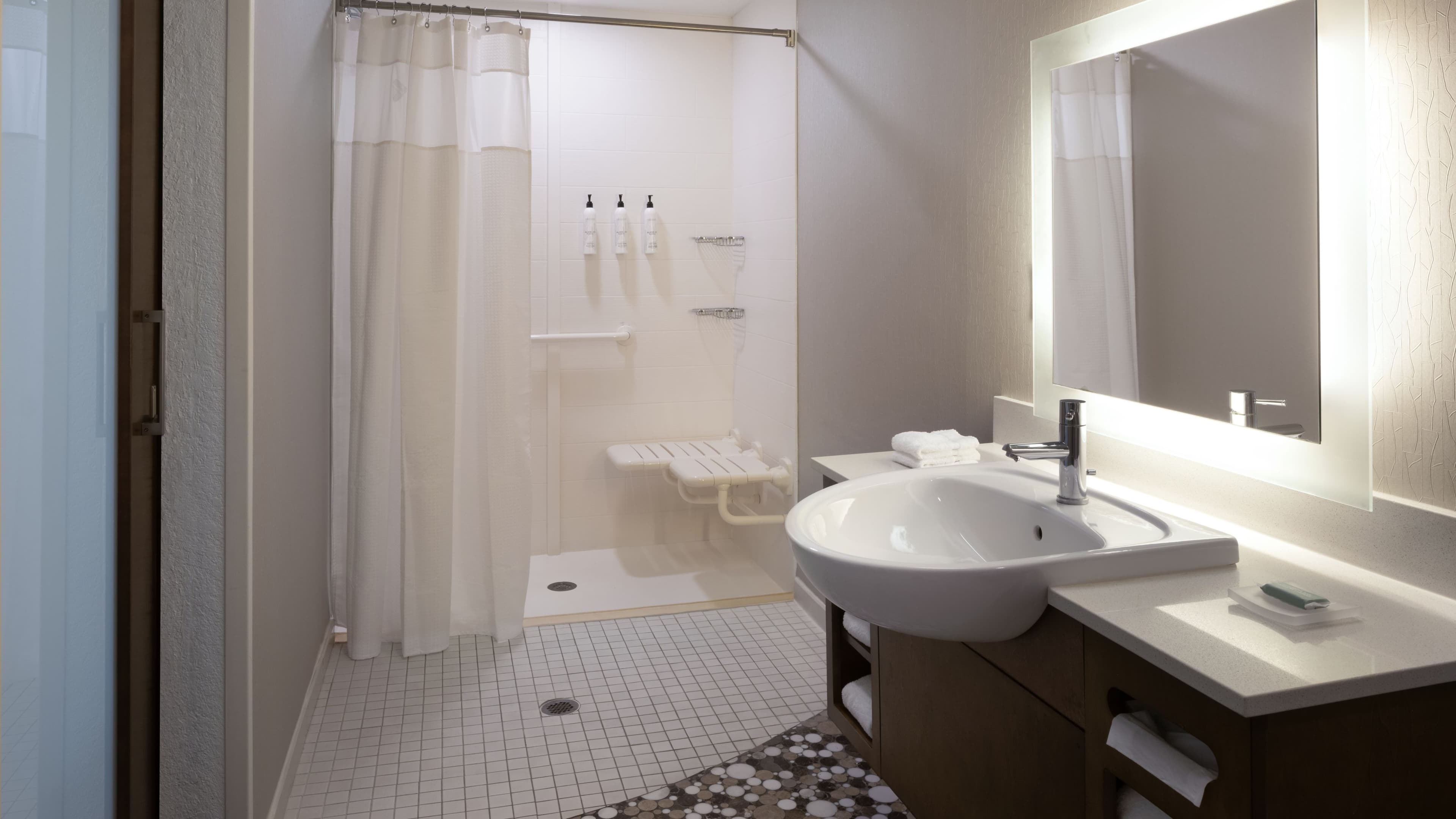 Suite - Image 8