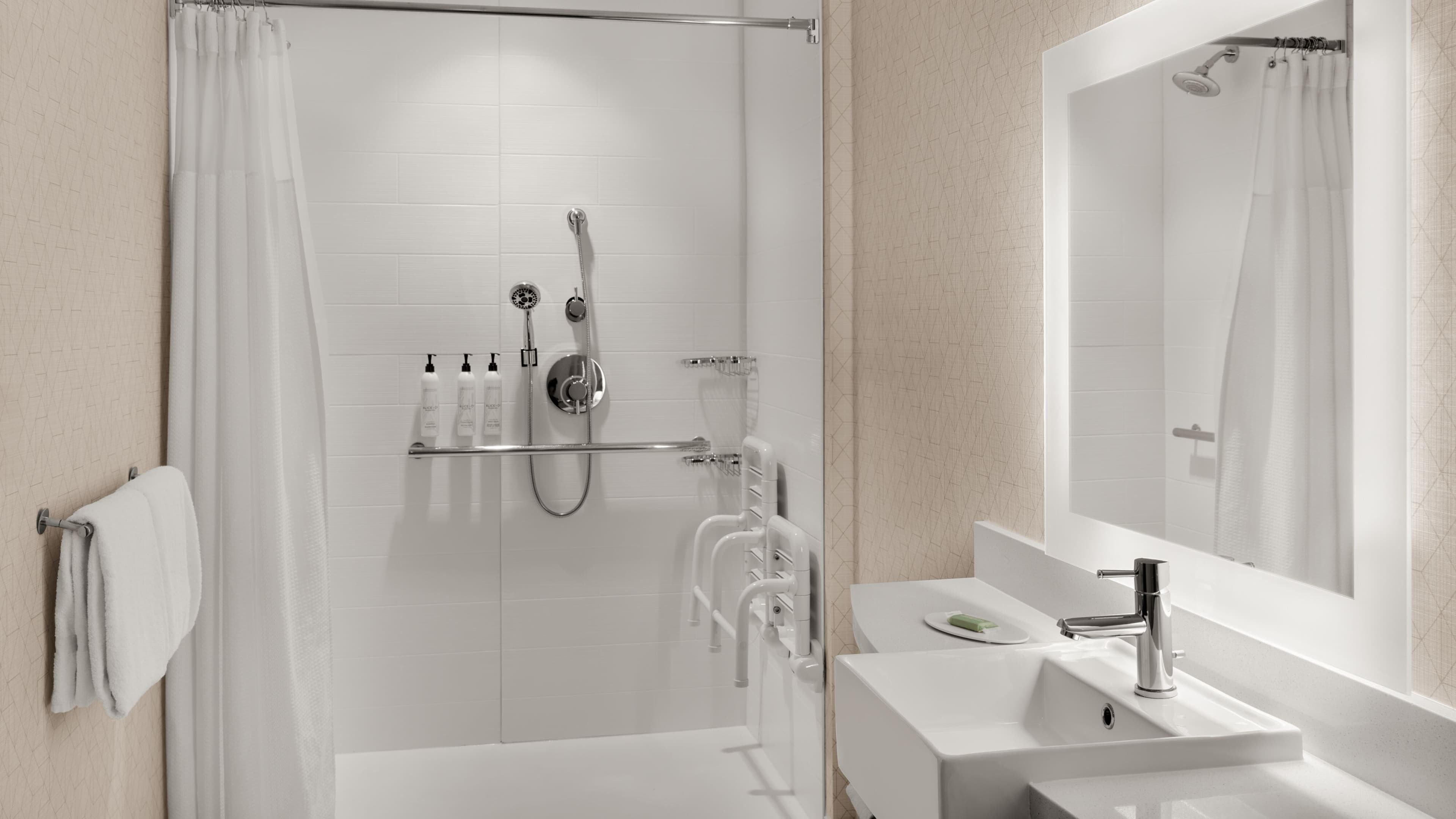 Suite - Image 8