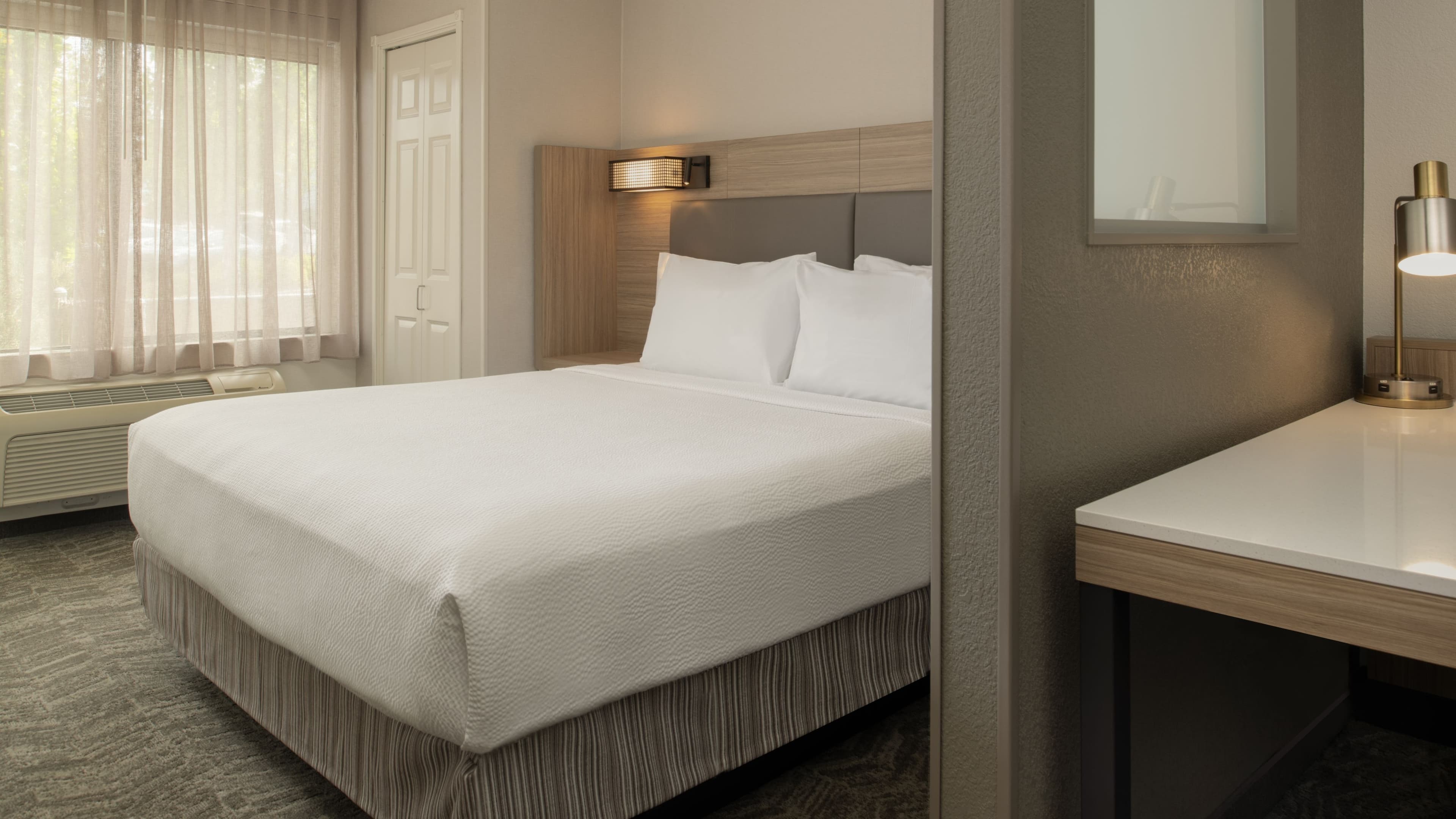 SpringHill Suites Medford - Image 4