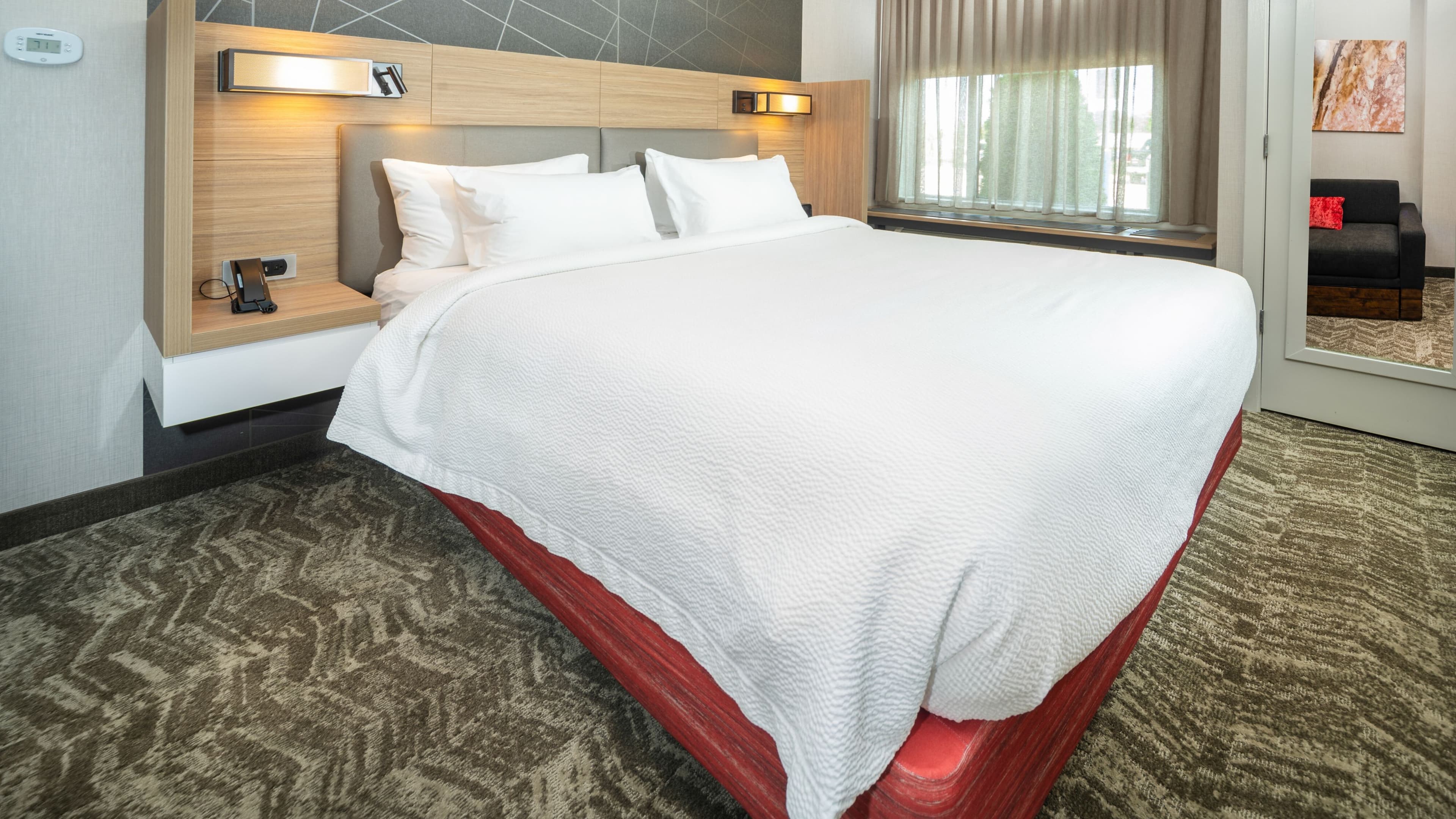 SpringHill Suites Kenosha - Image 5