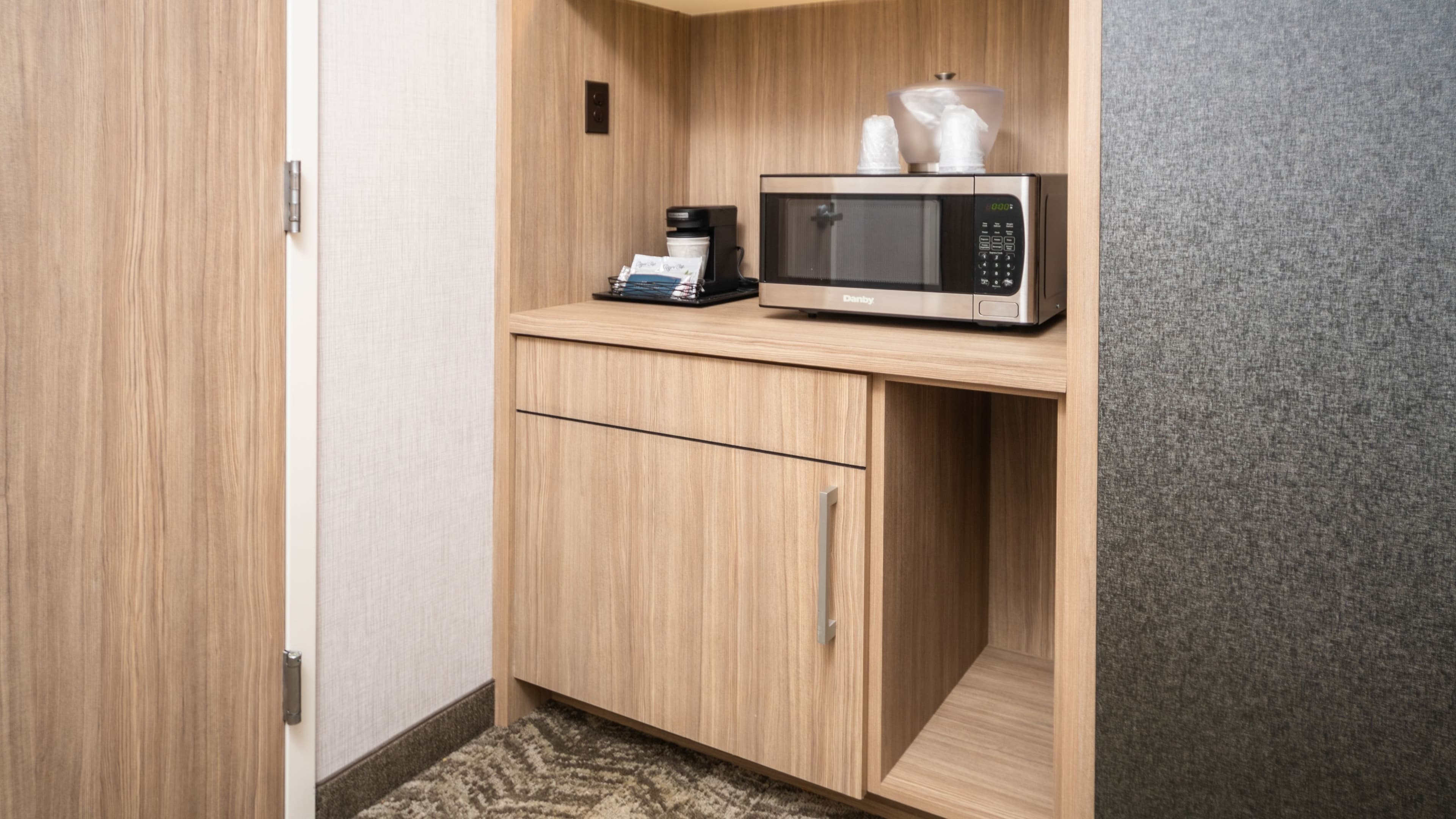 Suite - Image 7