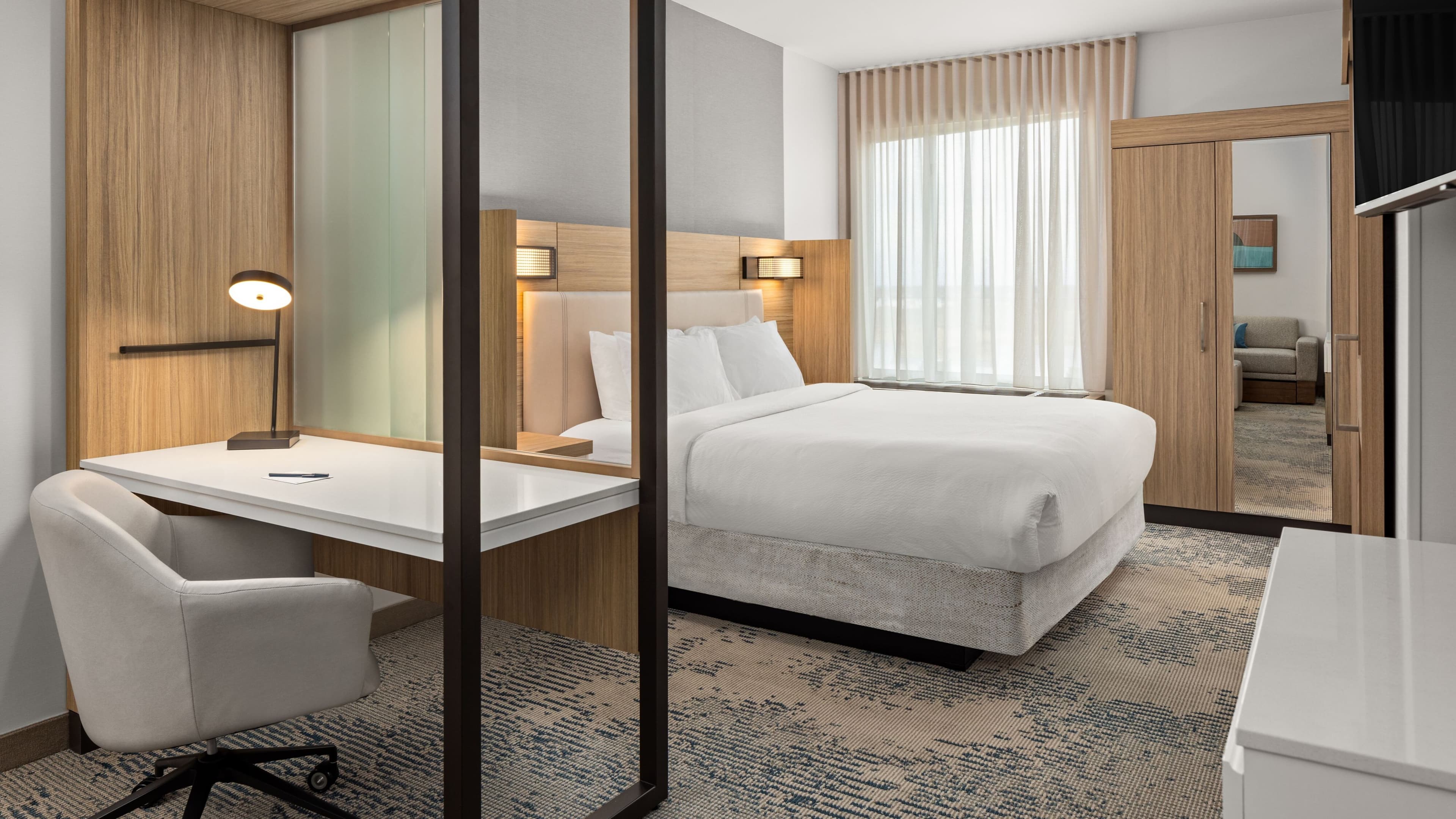 SpringHill Suites Bettendorf - Image 4