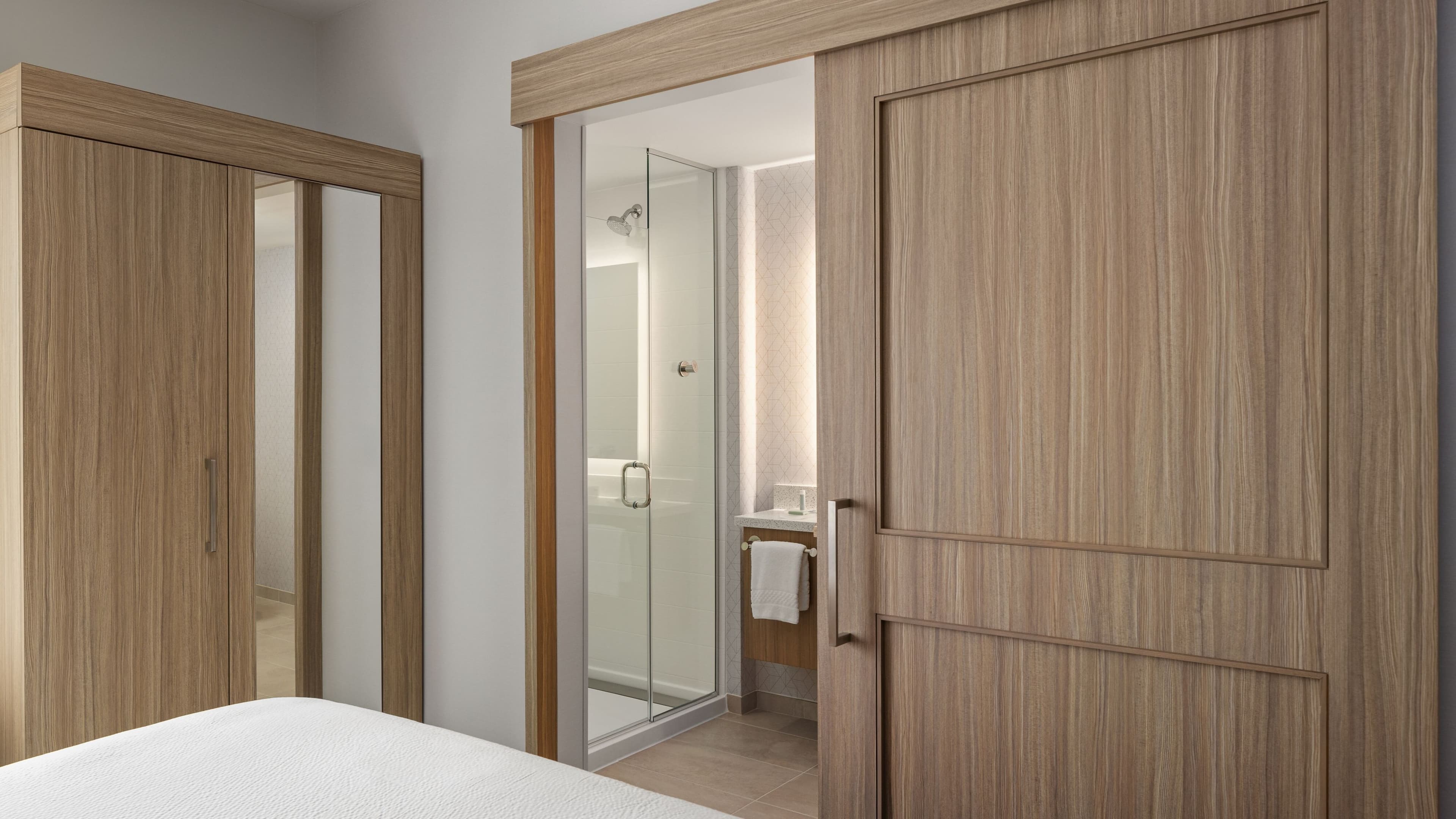 One King Studio Suite - Image 9