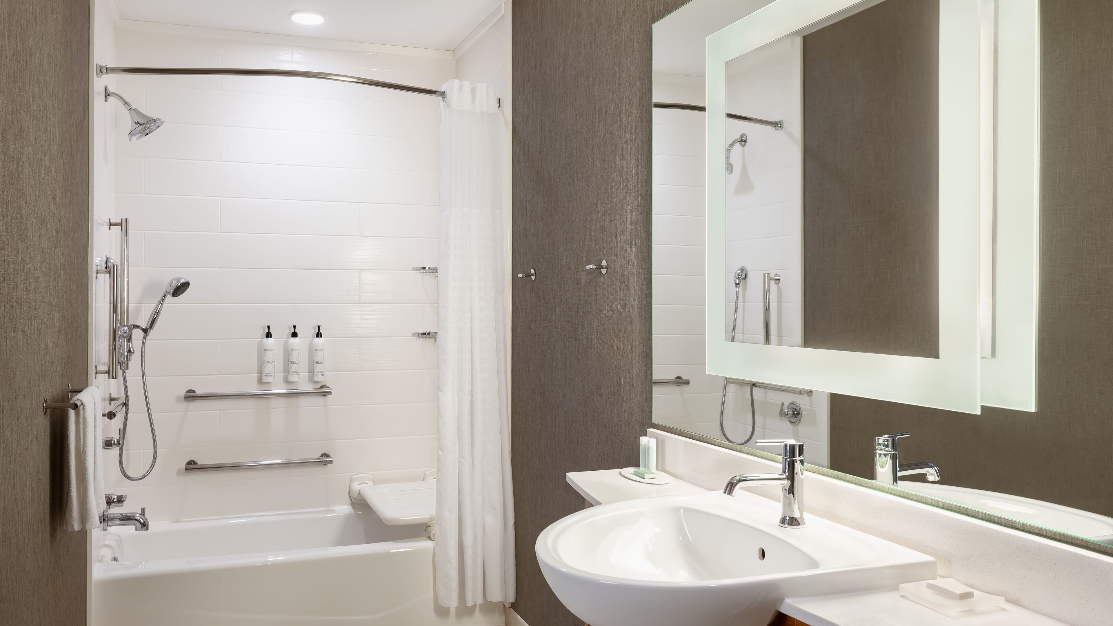 Suite - Image 6