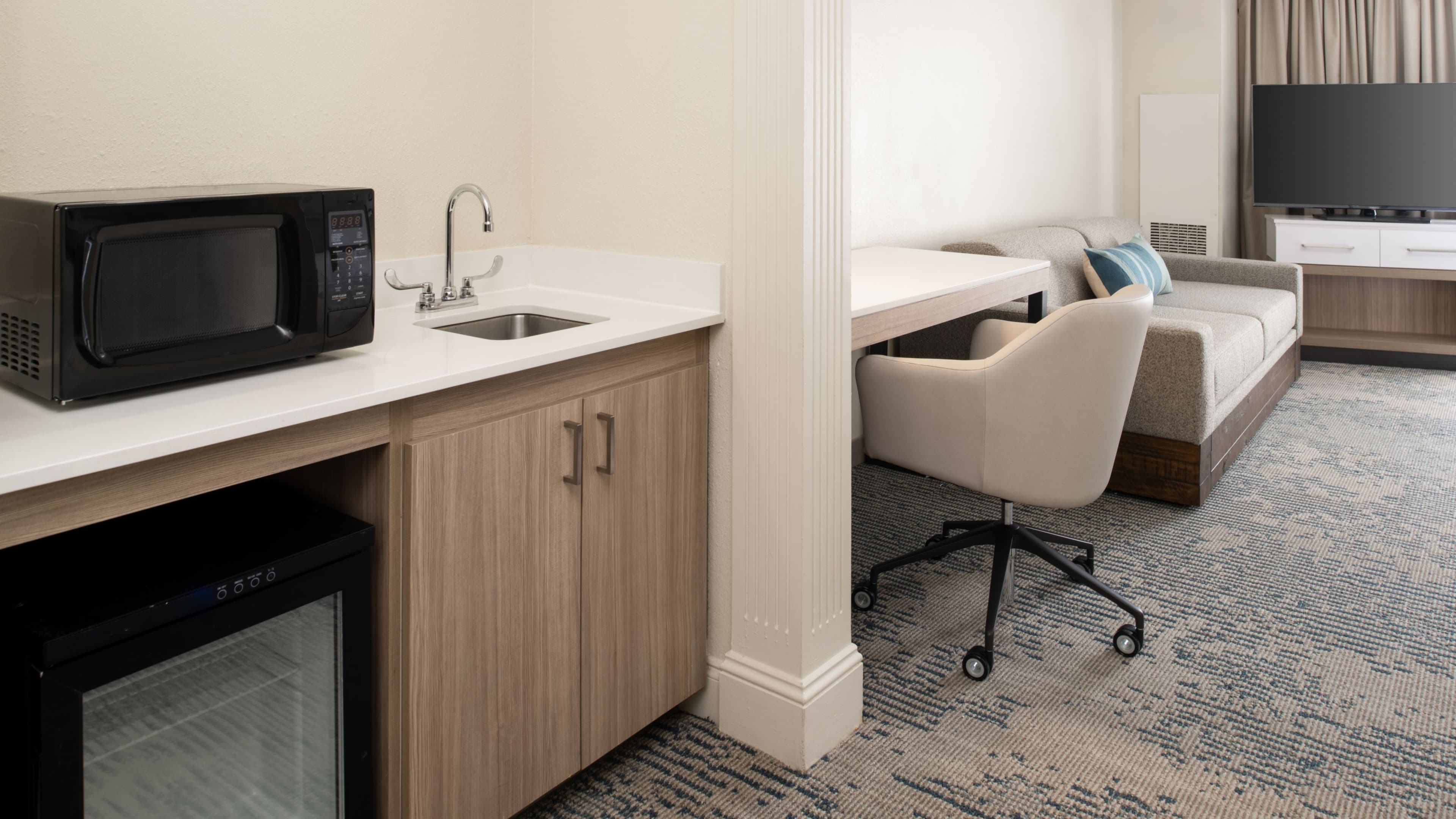 King Suite - Image 7