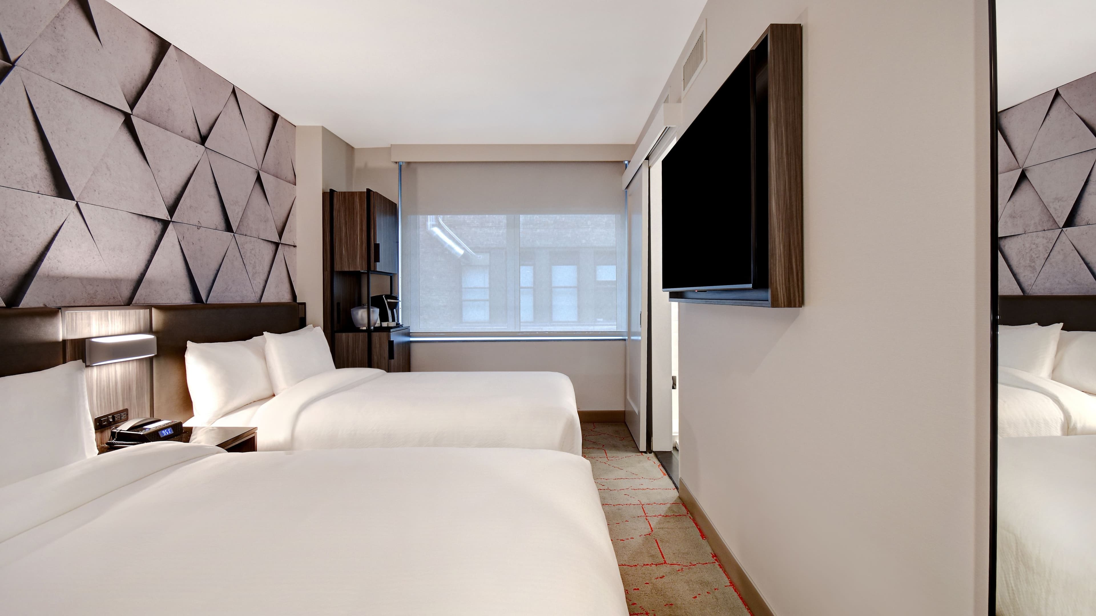 Studio Double - Image 2