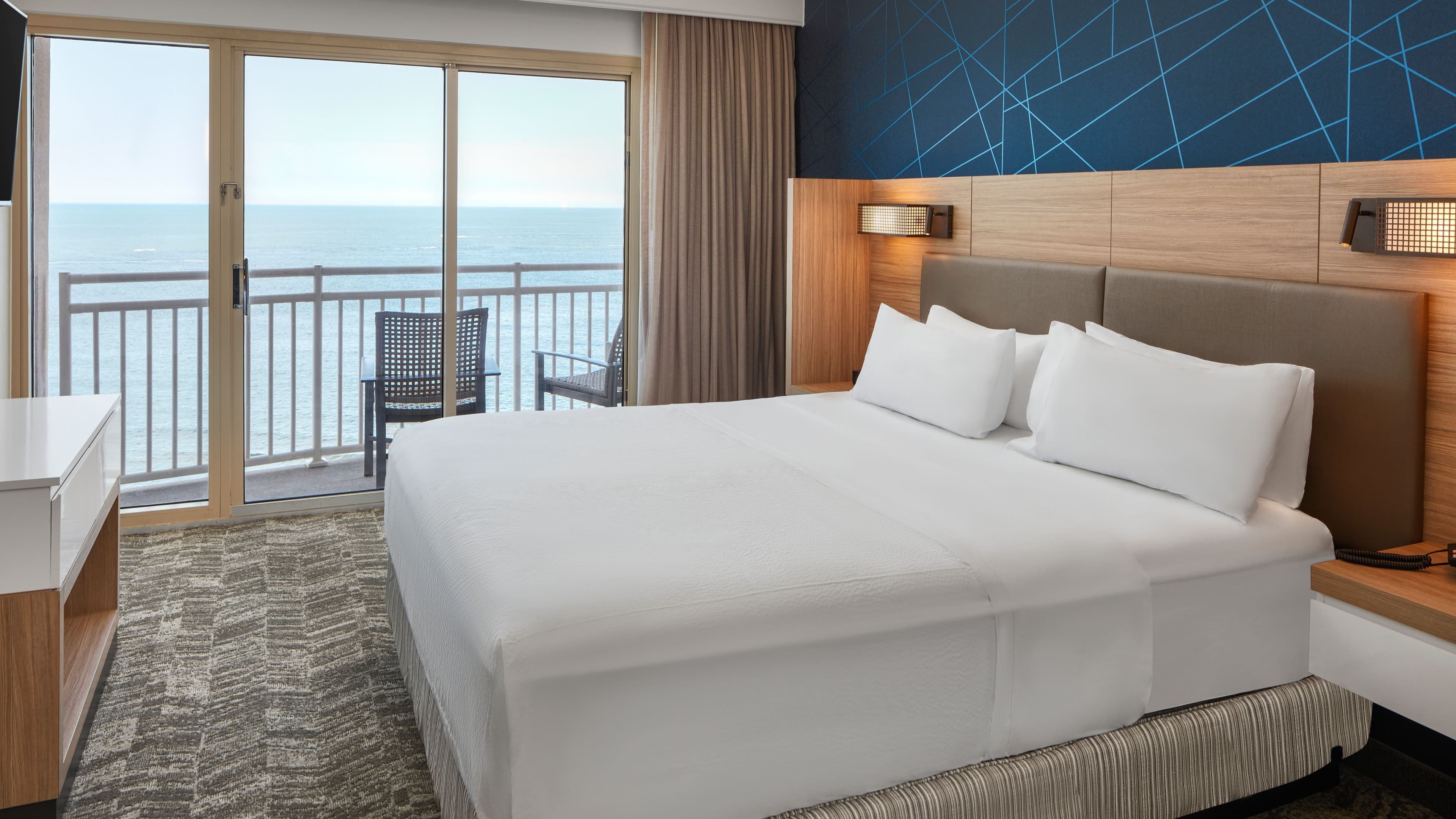 SpringHill Suites Virginia Beach Oceanfront - Image 2
