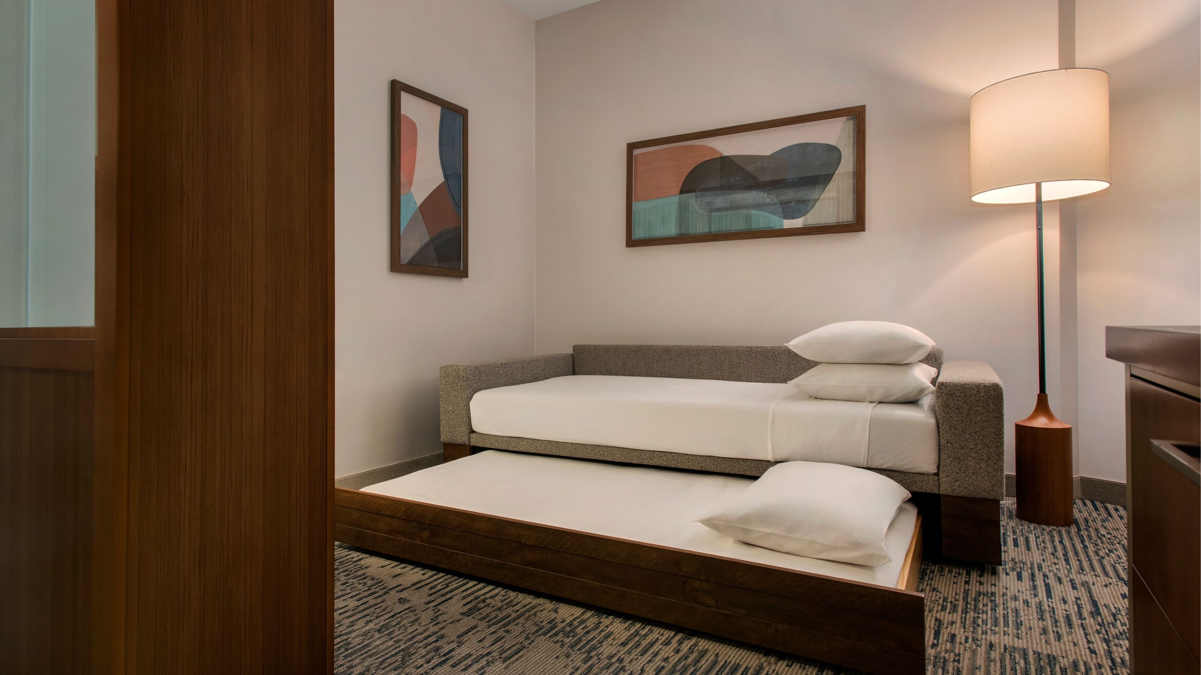 Suite - Image 2