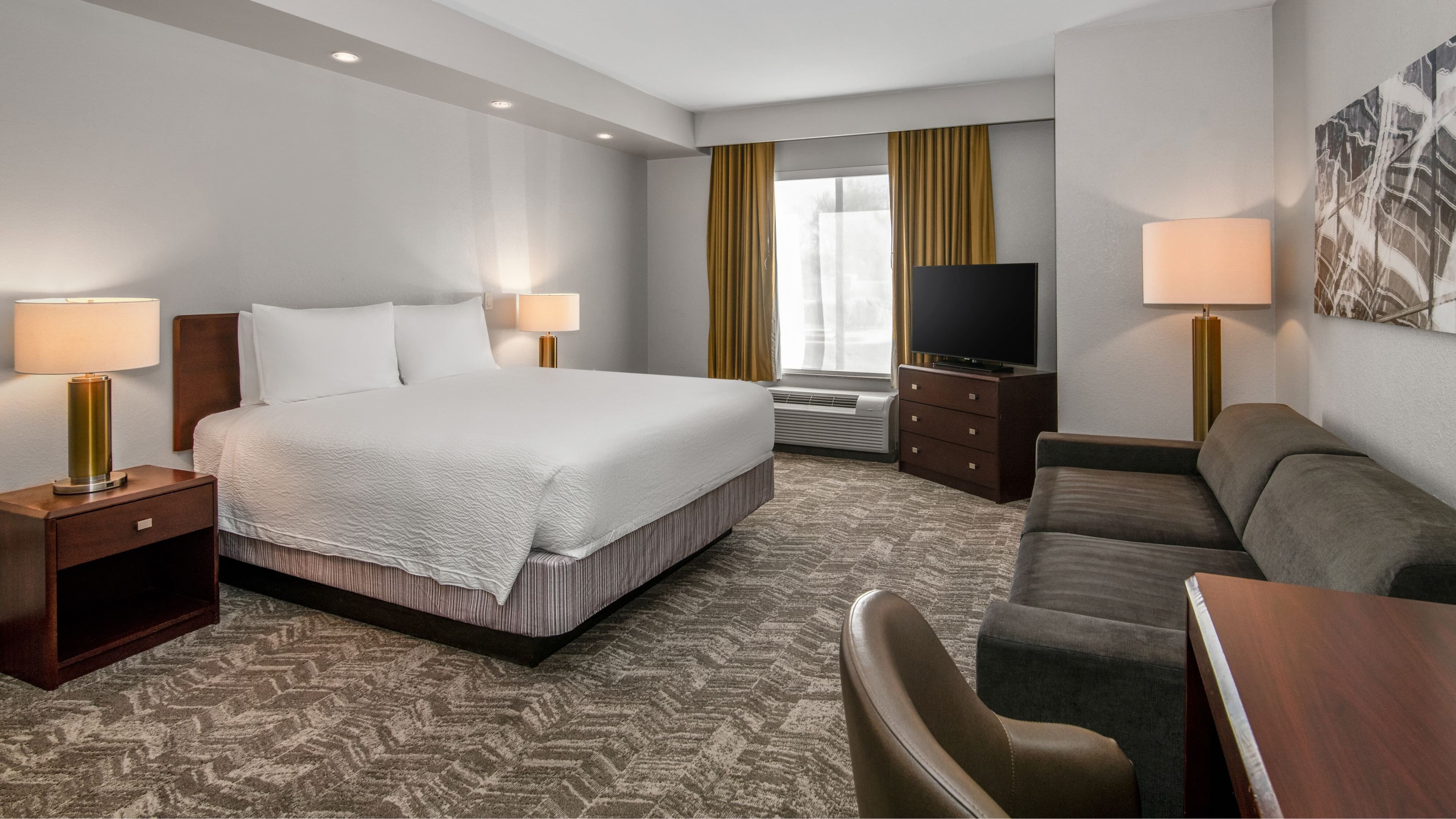 Suite - Image 2