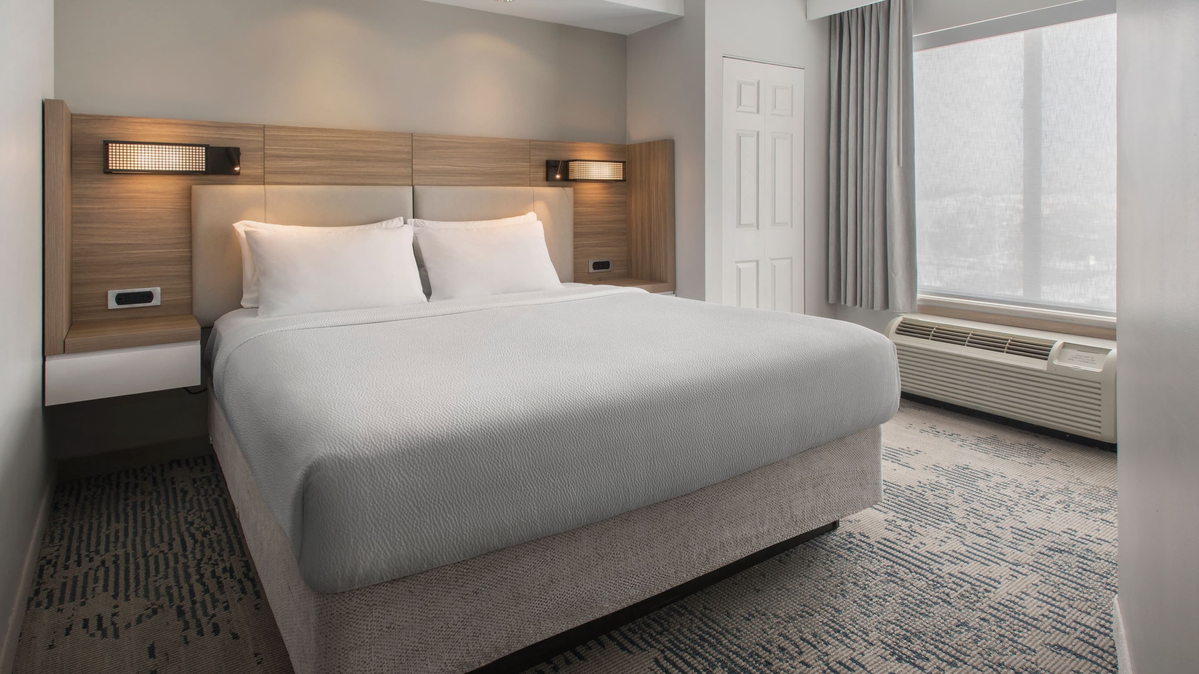 SpringHill Suites Pittsburgh Mills - Image 2